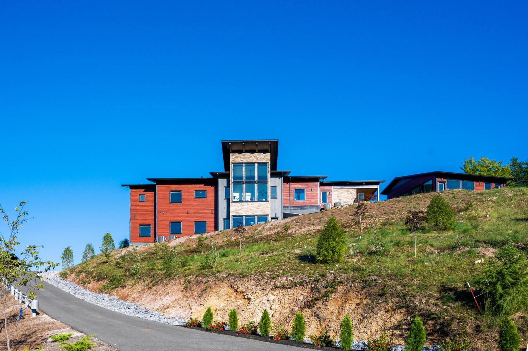 Higher Power, 6bdrm 6bath, Specials, Free Tickets, Indoor Pool, Amazing View, Hot Tub, Gameroom Villa *