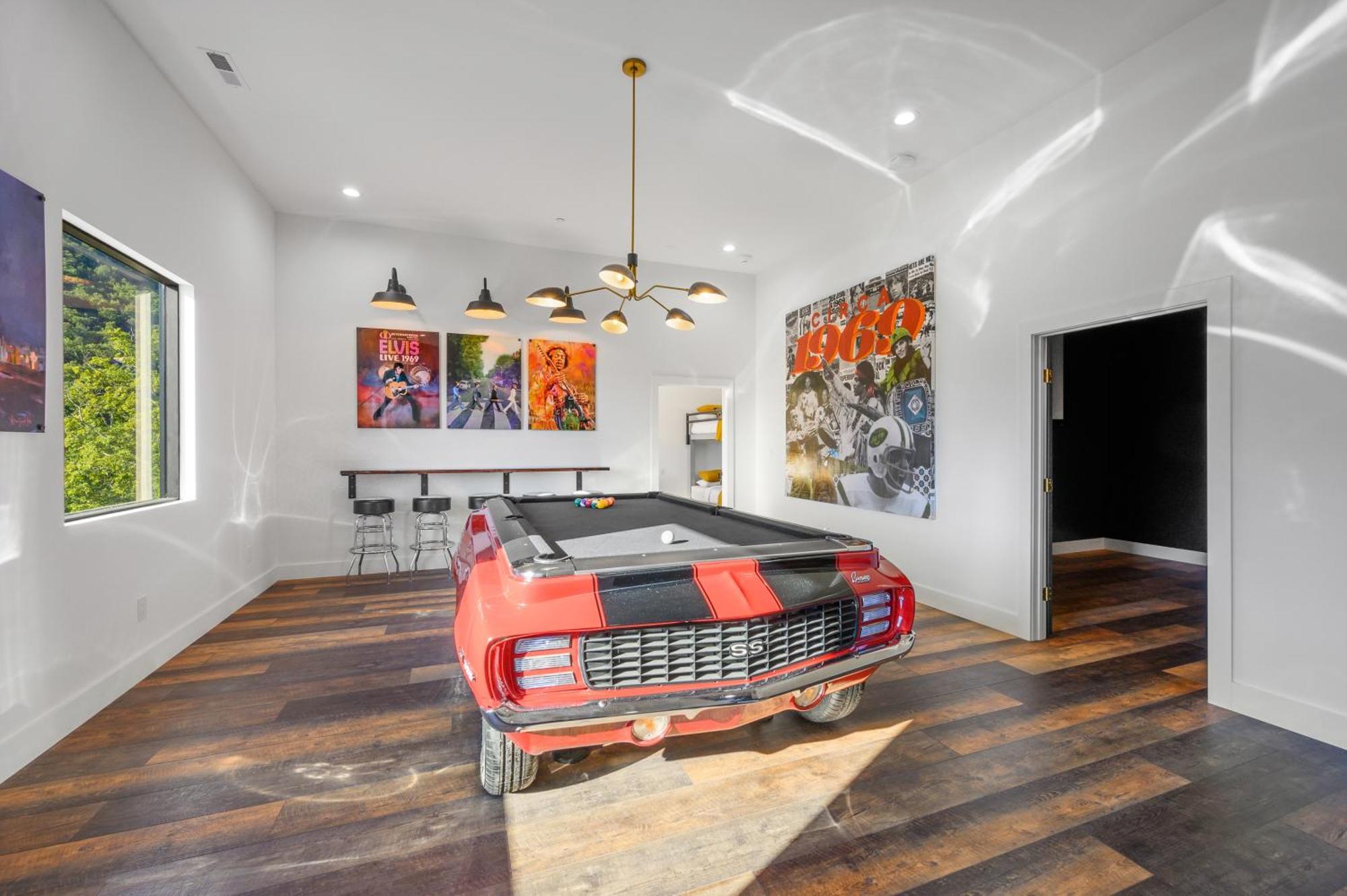Higher Power, 6bdrm 6bath, Specials, Free Tickets, Indoor Pool, Amazing View, Hot Tub, Gameroom