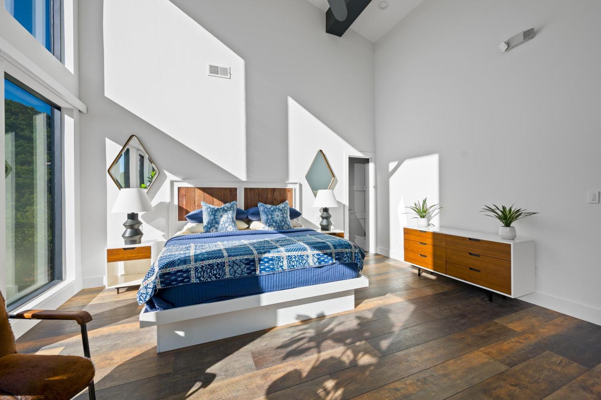 Higher Power, 6bdrm 6bath, Specials, Free Tickets, Indoor Pool, Amazing View, Hot Tub, Gameroom * Pigeon Forge