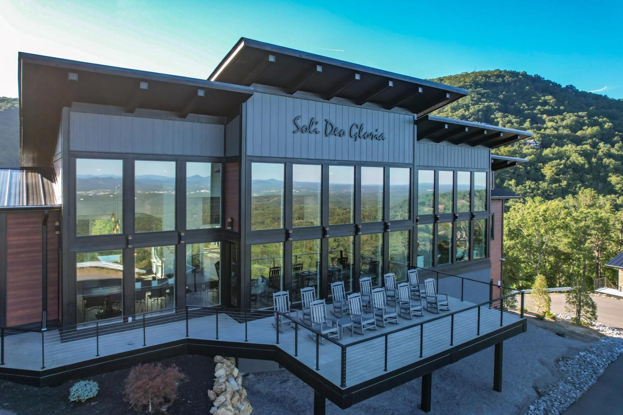 Higher Power, 6bdrm 6bath, Specials, Free Tickets, Indoor Pool, Amazing View, Hot Tub, Gameroom Villa *