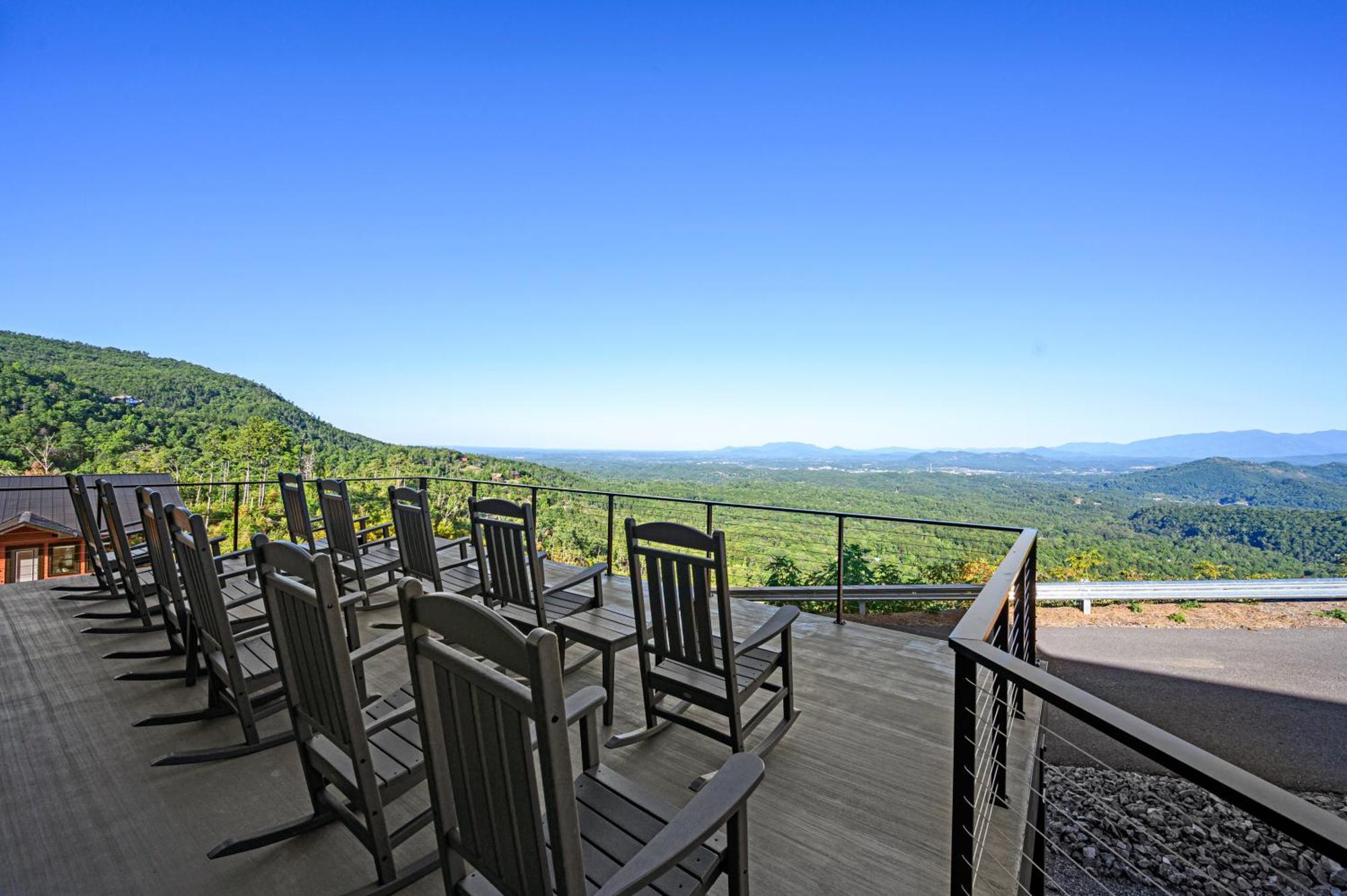 Higher Power, 6bdrm 6bath, Specials, Free Tickets, Indoor Pool, Amazing View, Hot Tub, Gameroom