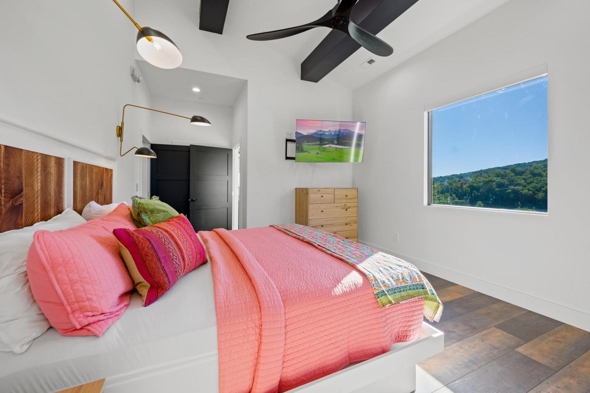 Villa Higher Power, 6bdrm 6bath, Specials, Free Tickets, Indoor Pool, Amazing View, Hot Tub, Gameroom *