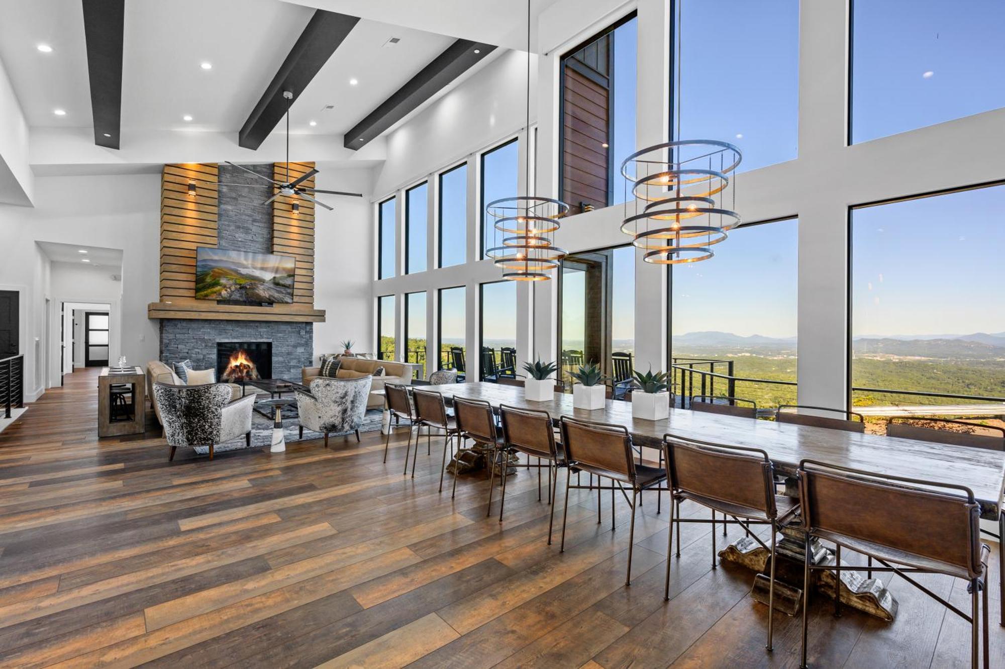 Higher Power, 6bdrm 6bath, Specials, Free Tickets, Indoor Pool, Amazing View, Hot Tub, Gameroom