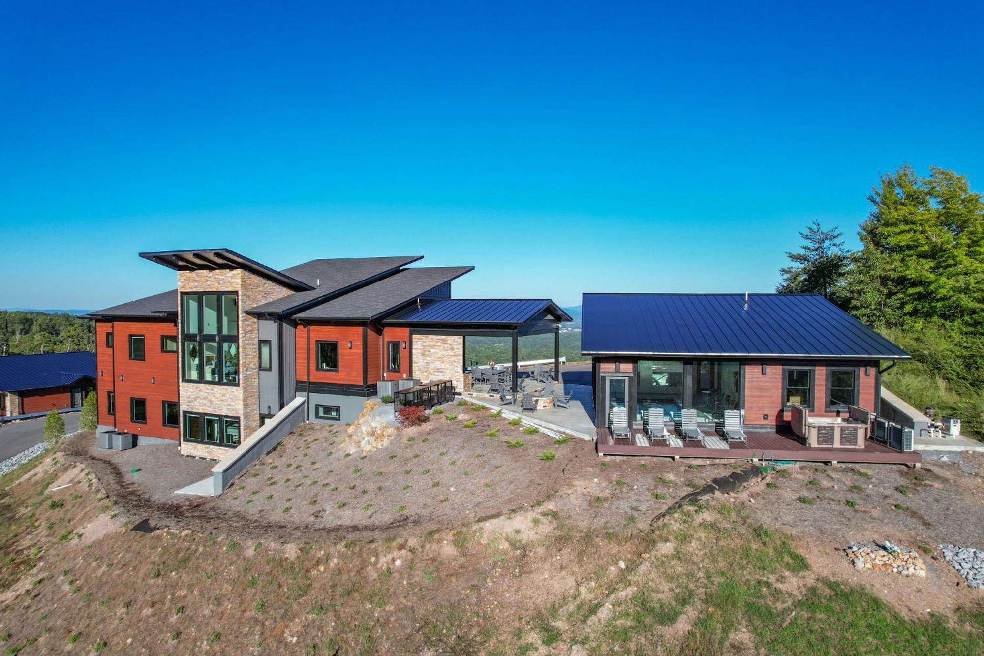 Higher Power, 6bdrm 6bath, Specials, Free Tickets, Indoor Pool, Amazing View, Hot Tub, Gameroom Villa *