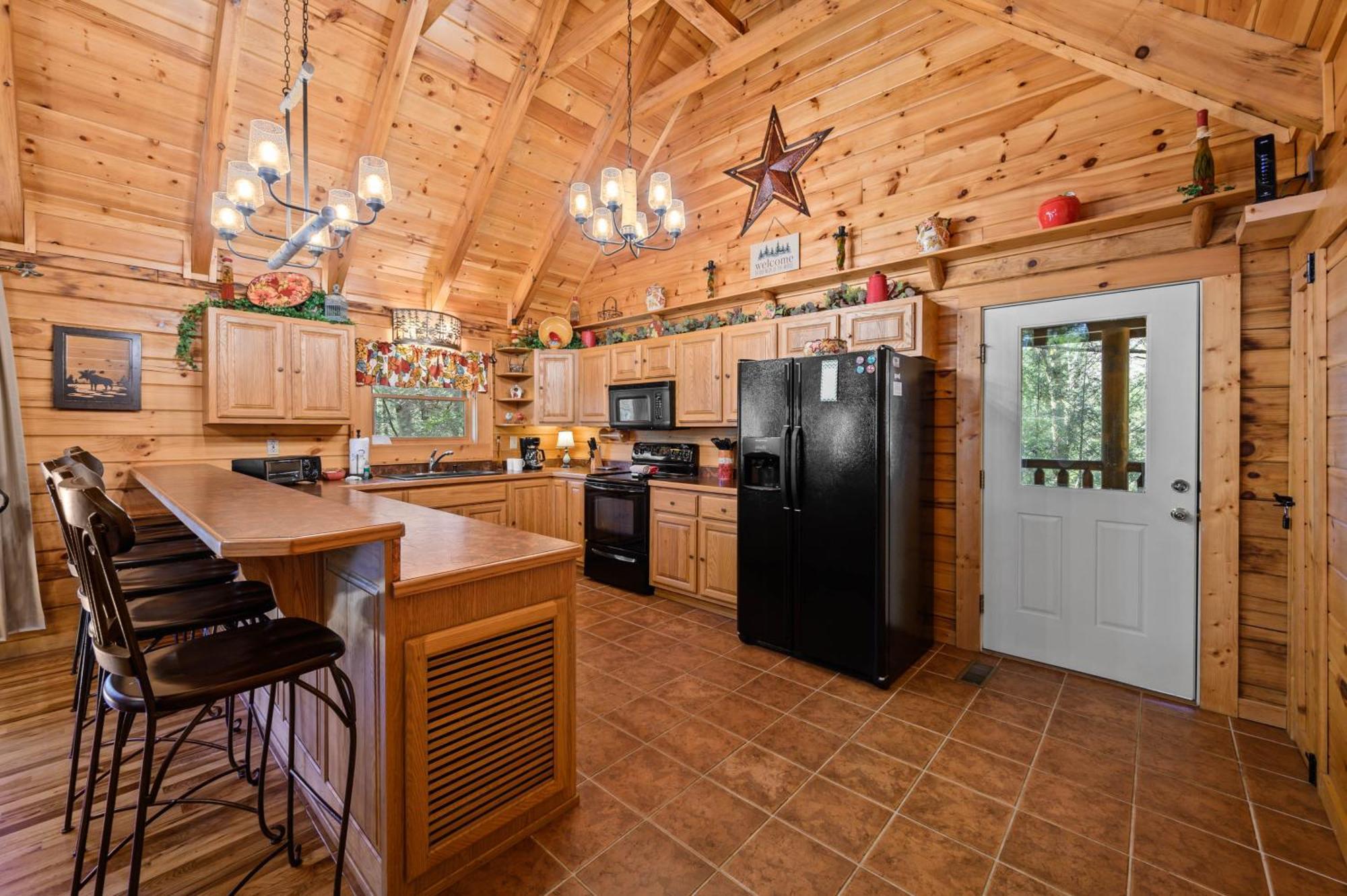 Valley Dream:3 Bdrm 3bath, Specials, Free Tickets, One Level