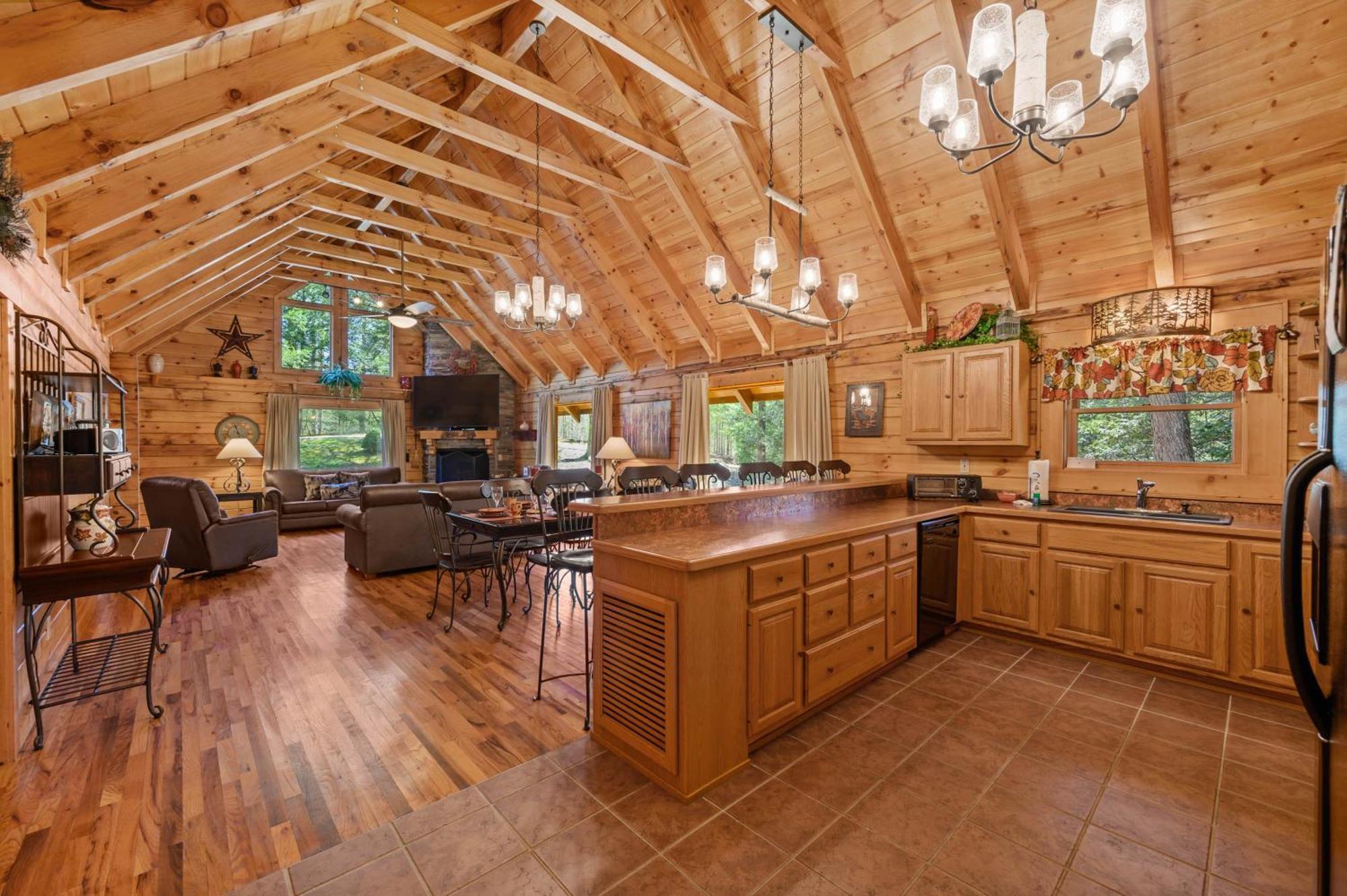 Valley Dream:3 Bdrm 3bath, Specials, Free Tickets, One Level Pigeon Forge