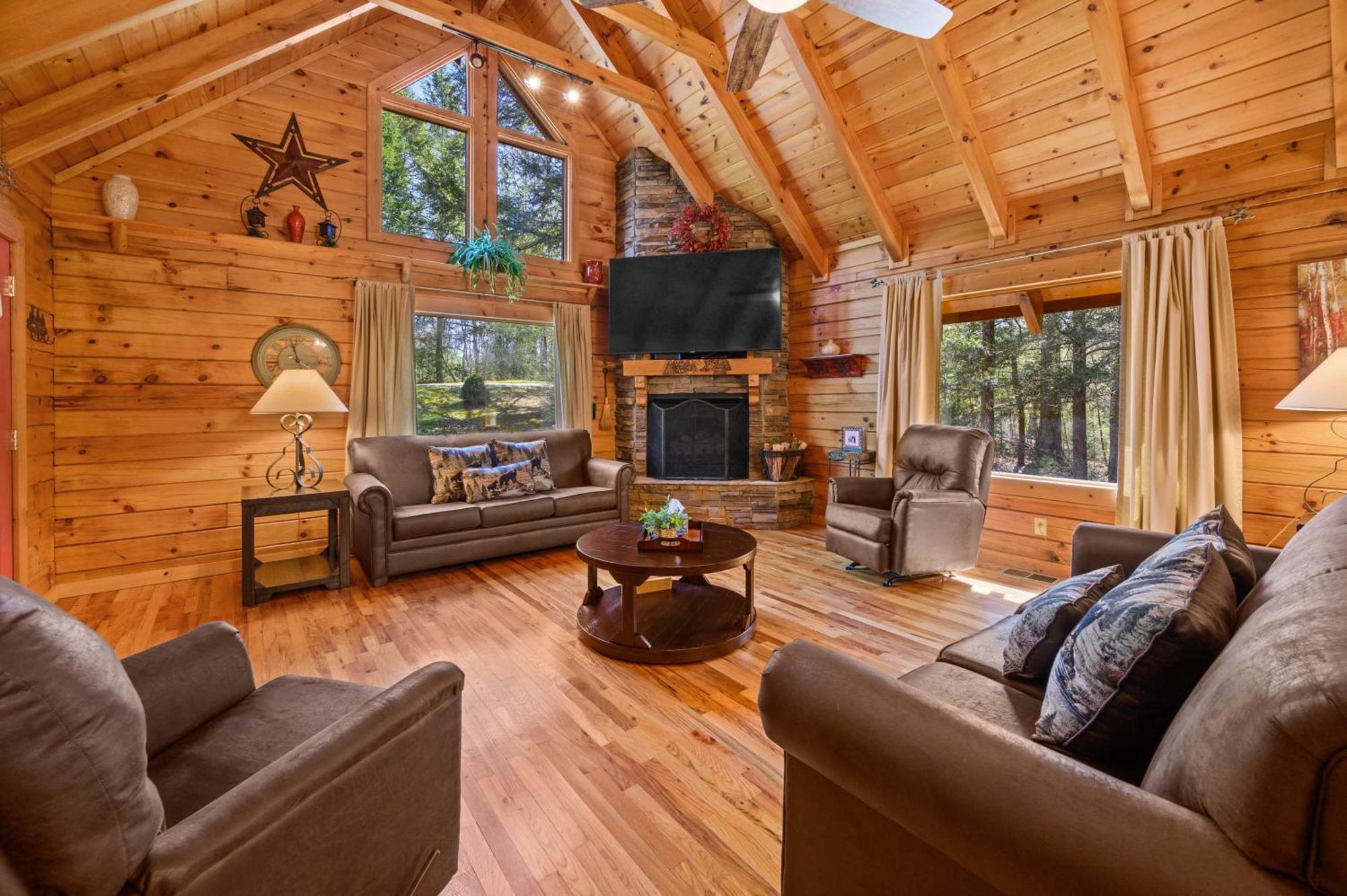 Valley Dream:3 Bdrm 3bath, Specials, Free Tickets, One Level Chalet