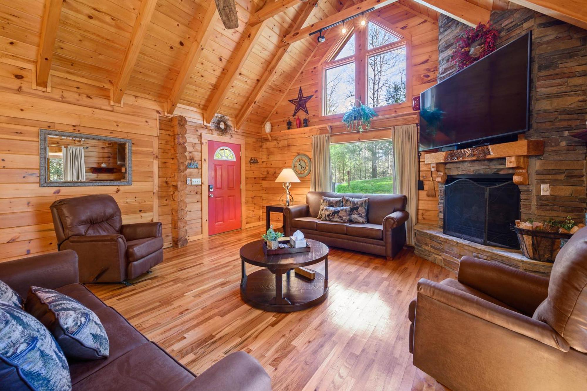 Valley Dream:3 Bdrm 3bath, Specials, Free Tickets, One Level *