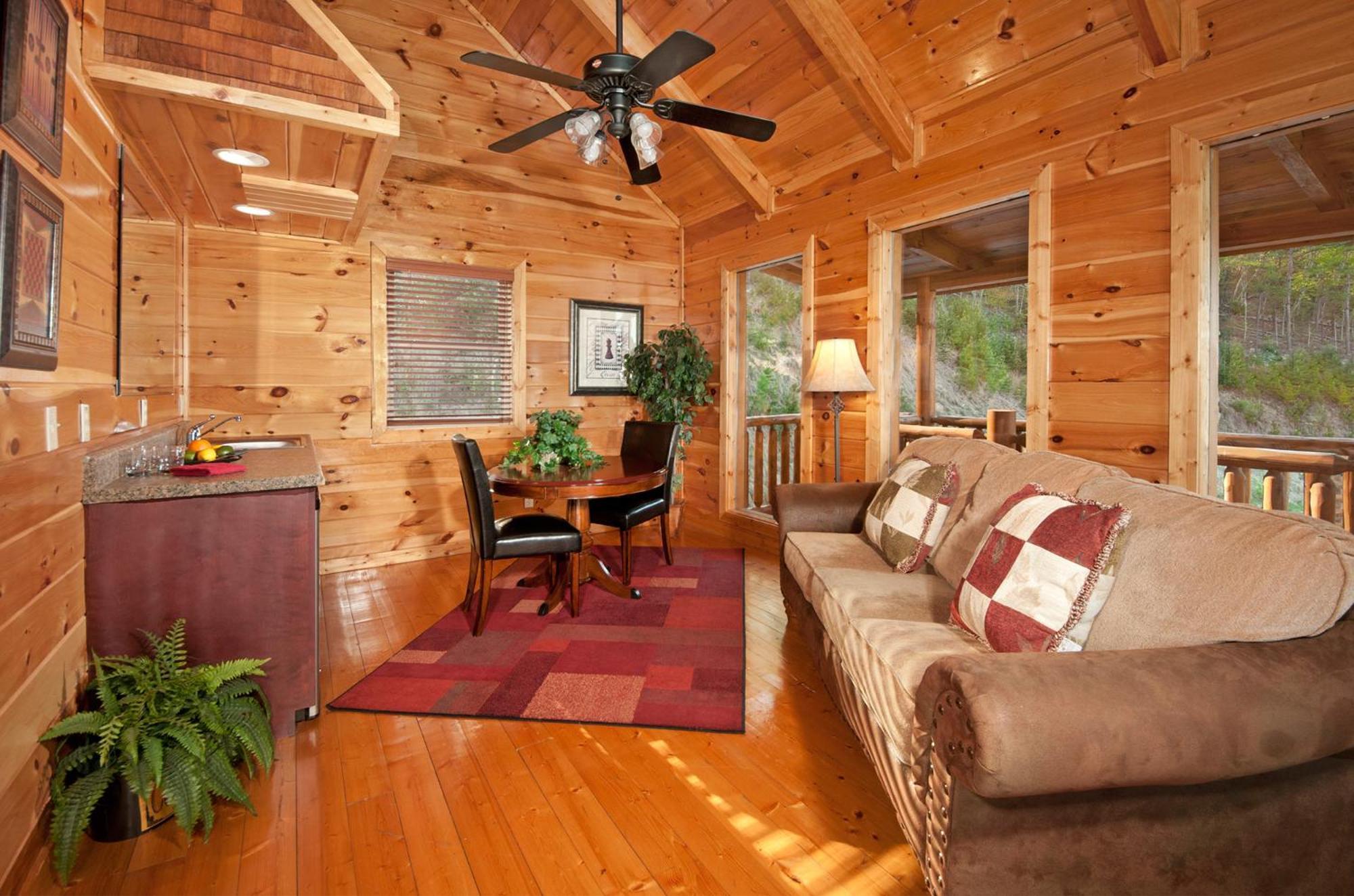 Magical Moose, 7bdrm 7bath, Specials, Free Tickets, Elevator, Hot Tub Villa