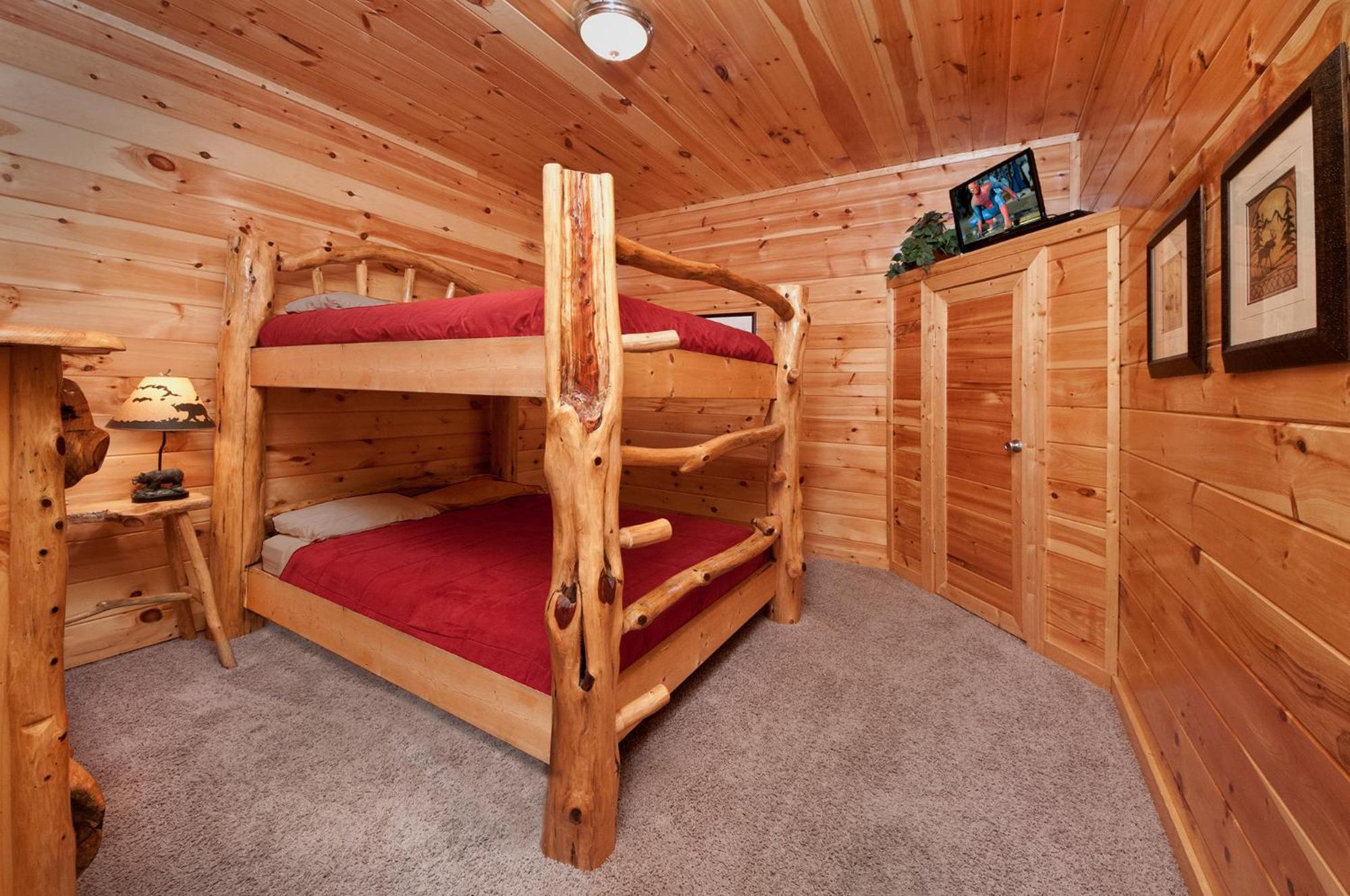 Villa Magical Moose, 7bdrm 7bath, Specials, Free Tickets, Elevator, Hot Tub