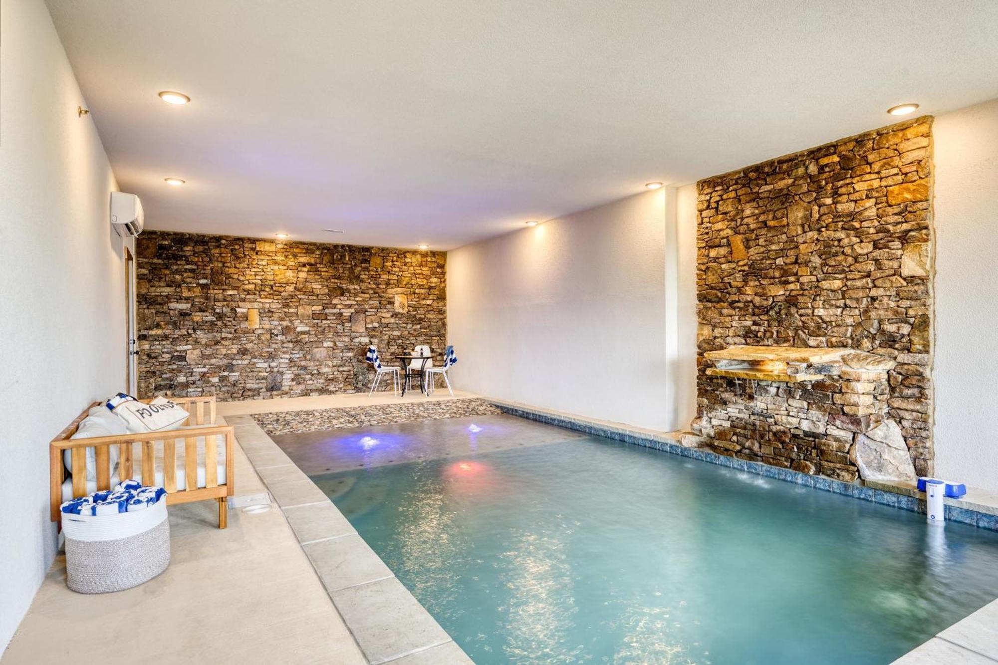 Holiday home Duval By Avantstay 10min To Dt W Indoor Pool Hot Tub Amazing Views Pigeon Forge