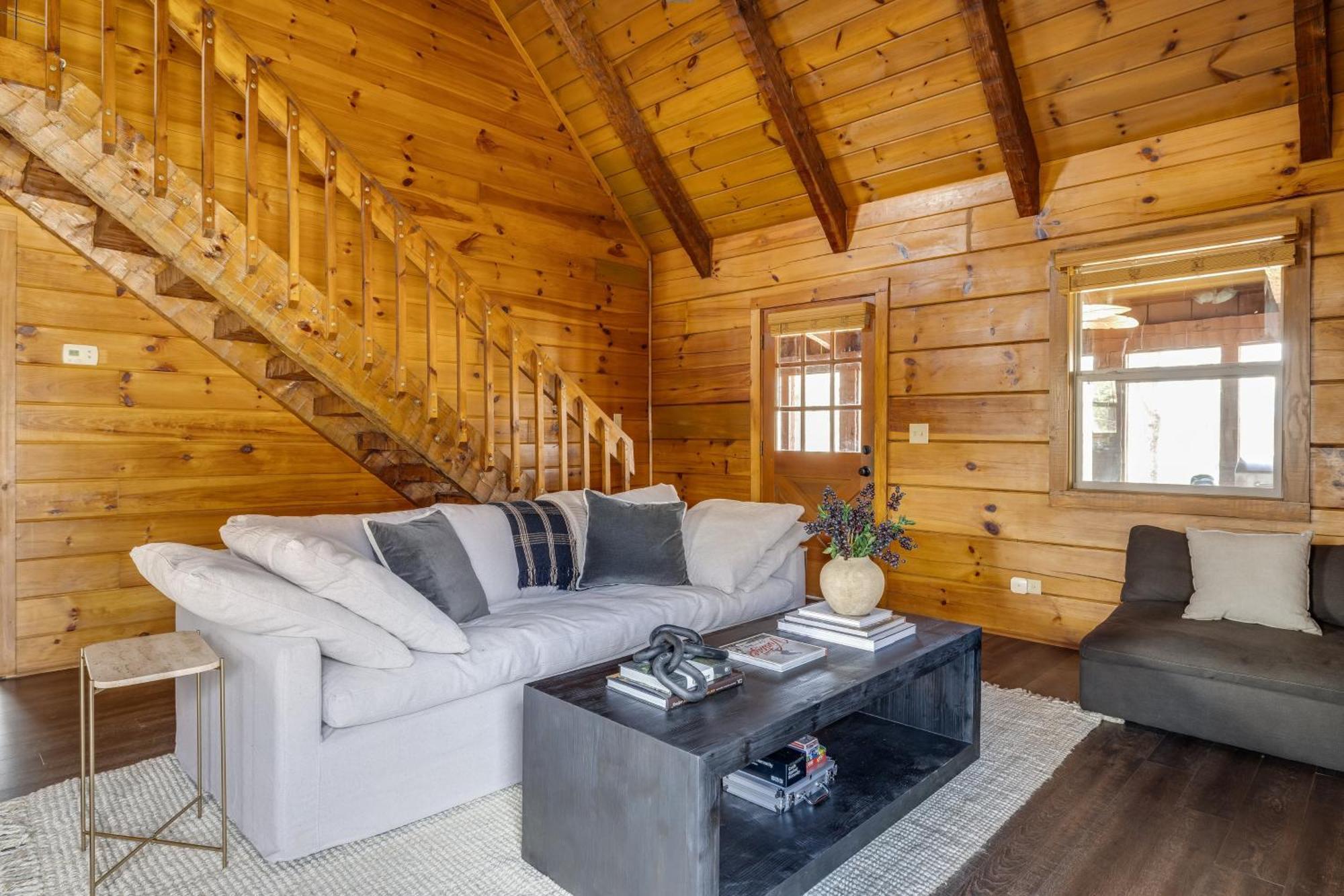 Dudley Iii By Avantstay Cosy Mountain W Hot Tub Great Views Holiday home *