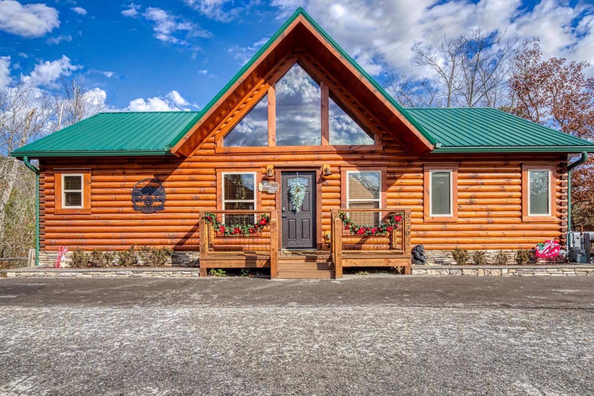 Holiday home Ern823 - Eagle Falls - Great Location With Private Heated Indoor Pool! Close To Town! Pigeon Forge