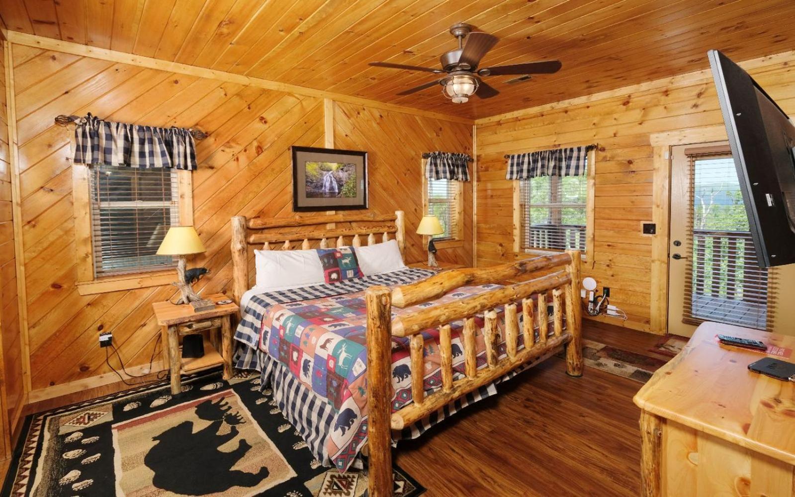 A Cloud 9 * Pigeon Forge