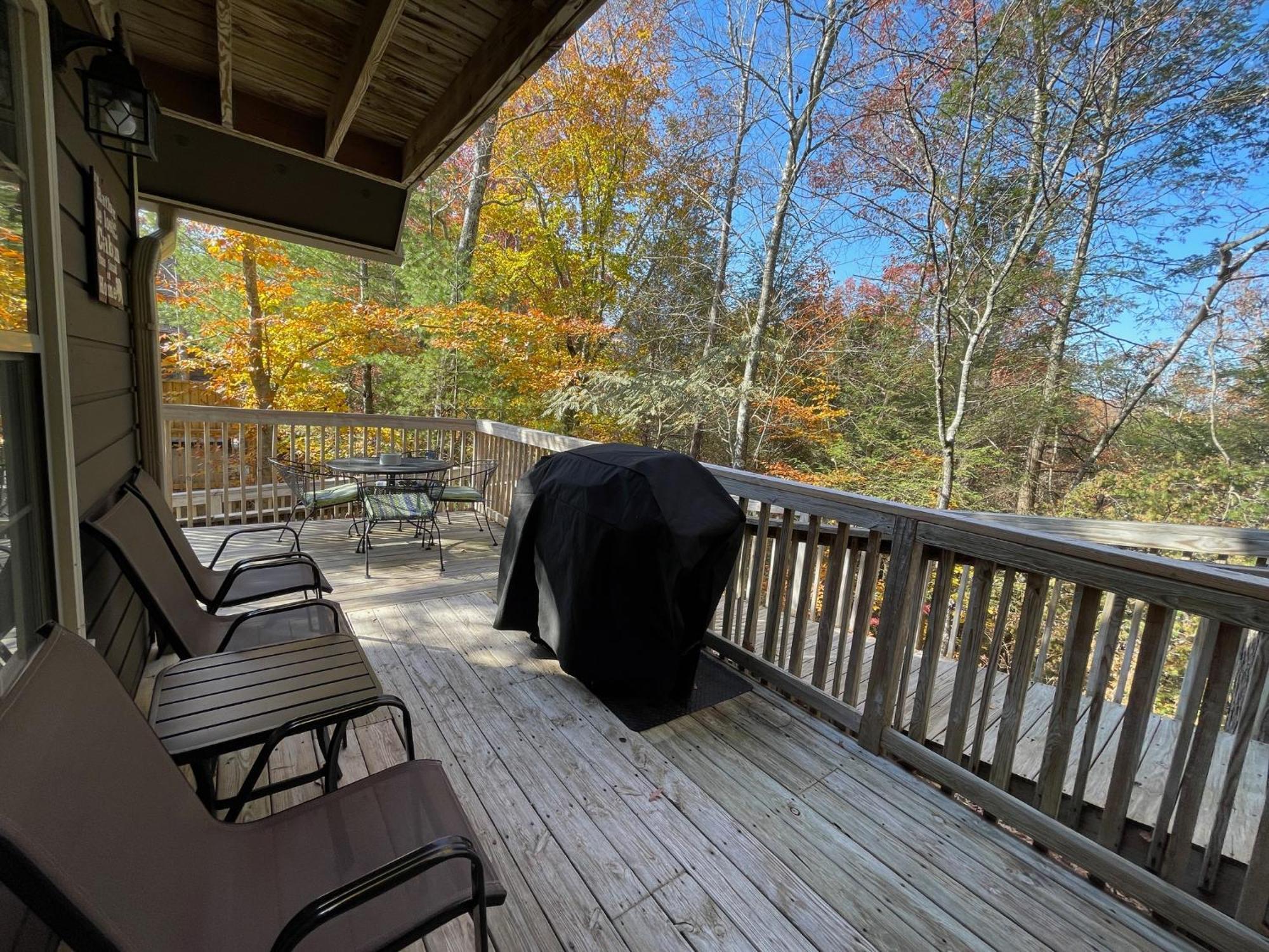 Holiday home Happy Trails, Pool, 1089 Of Free Attraction Tickets For Each Paid Day, Dollywood And Pigeon Forge