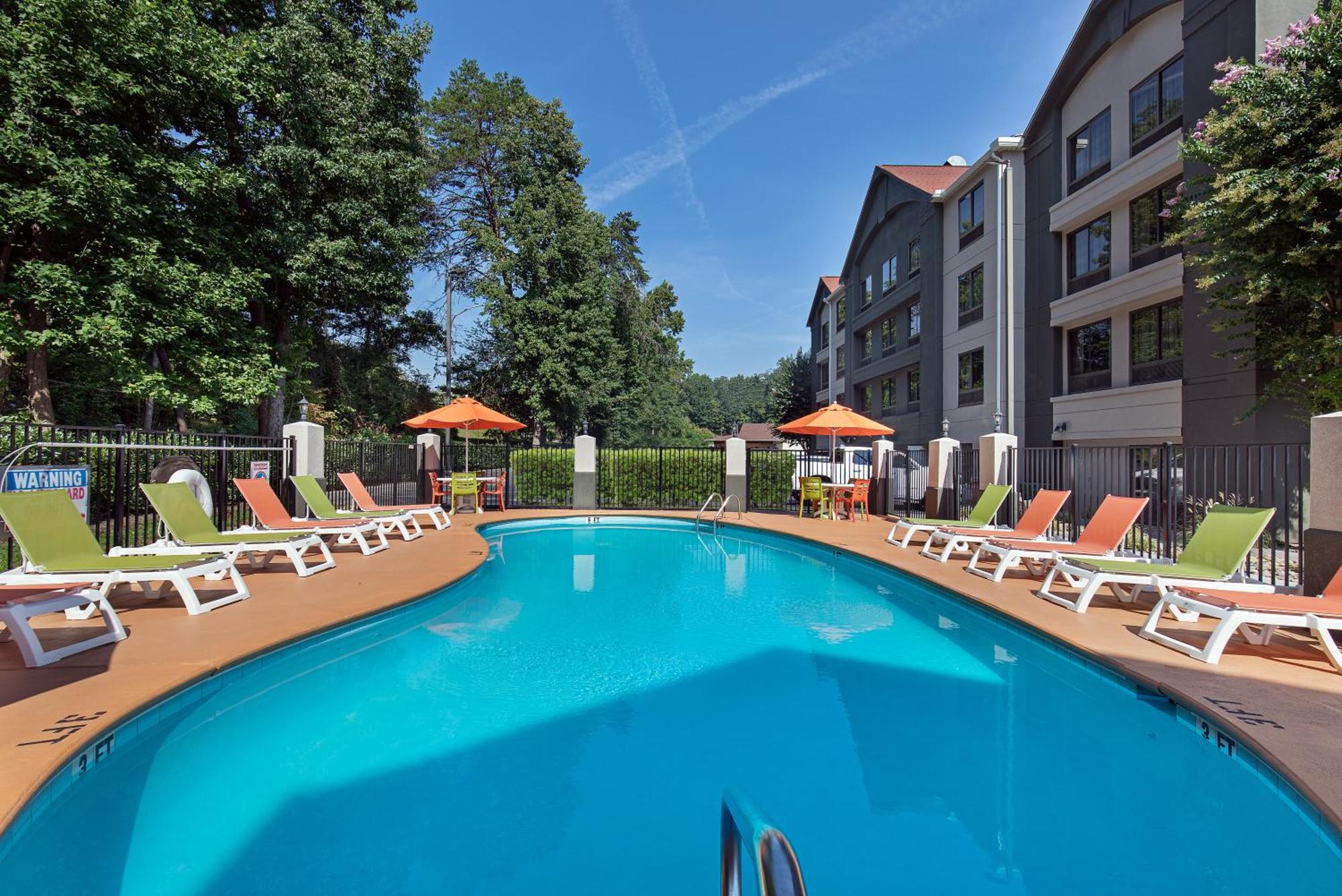 Super 8 By Wyndham Pigeon Forge-emert St Hotel