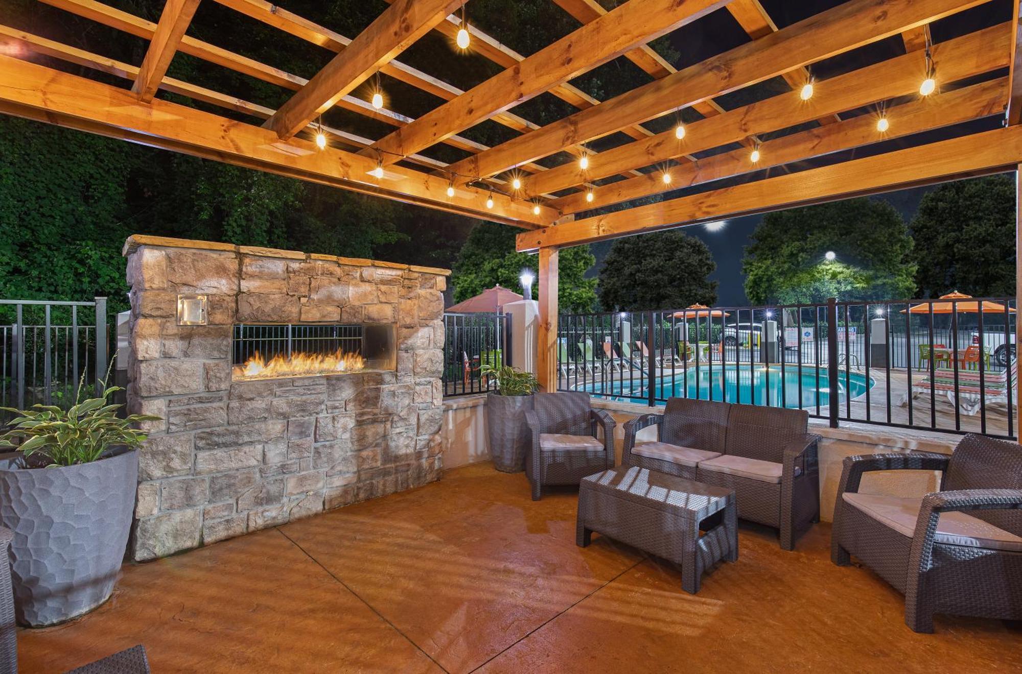 Hotel Super 8 By Wyndham Pigeon Forge-emert St 3*