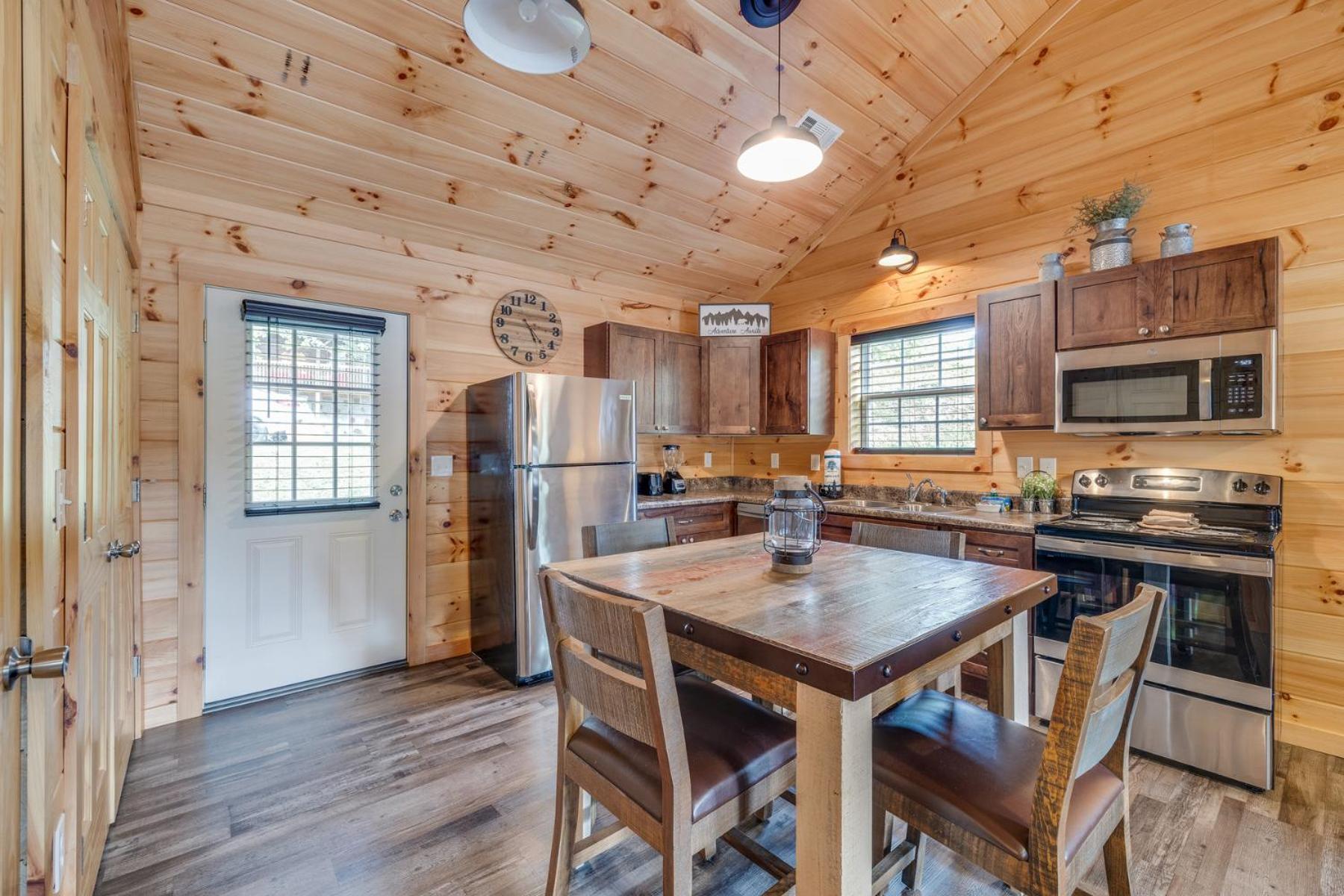 Holiday home Paws In The Air Pigeon Forge