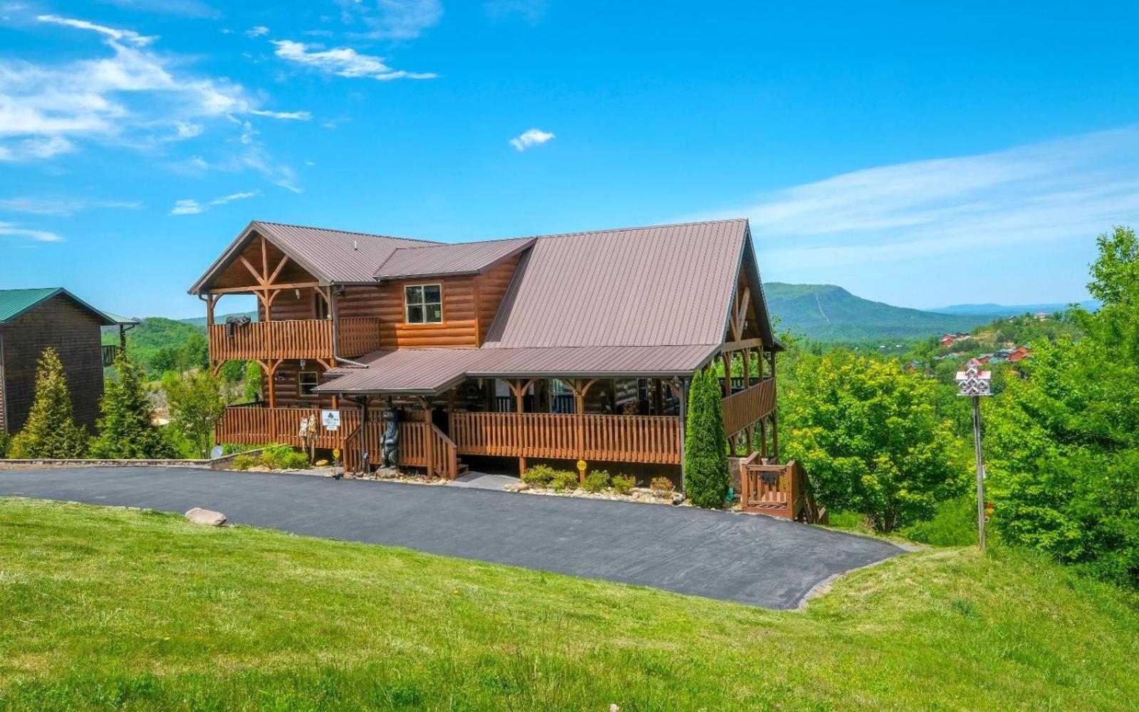 A Cloud 9 Villa Pigeon Forge