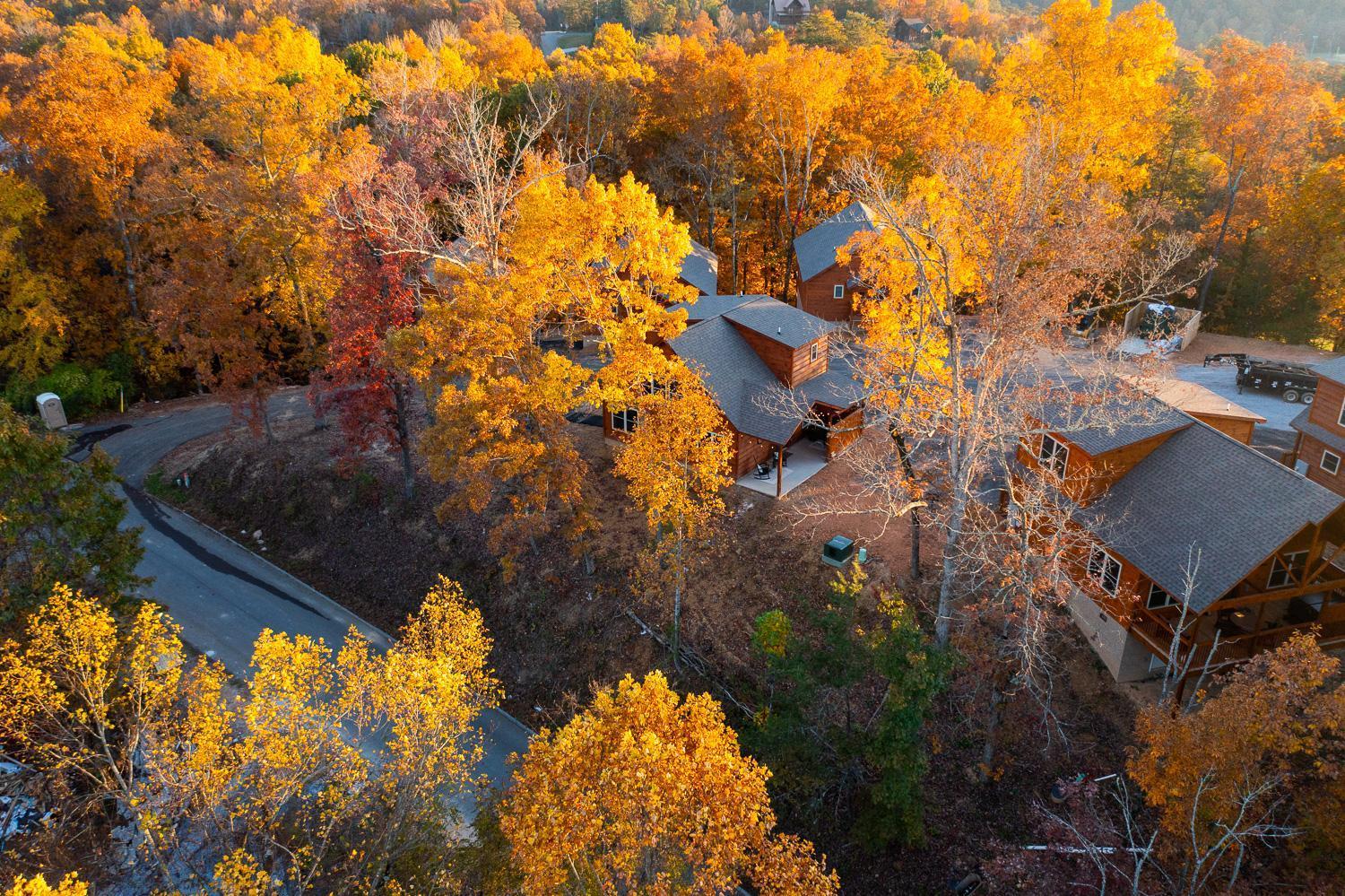 Fully Loaded In Heart Of Holiday home Pigeon Forge