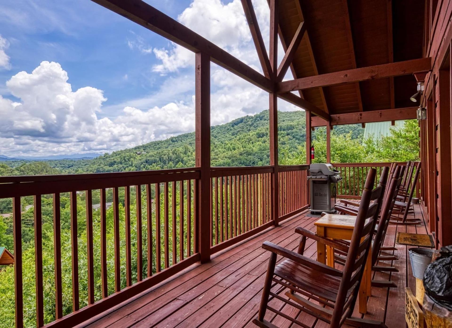 Ern858 - Eagles On High - Great Location! Close To The Action! * Pigeon Forge