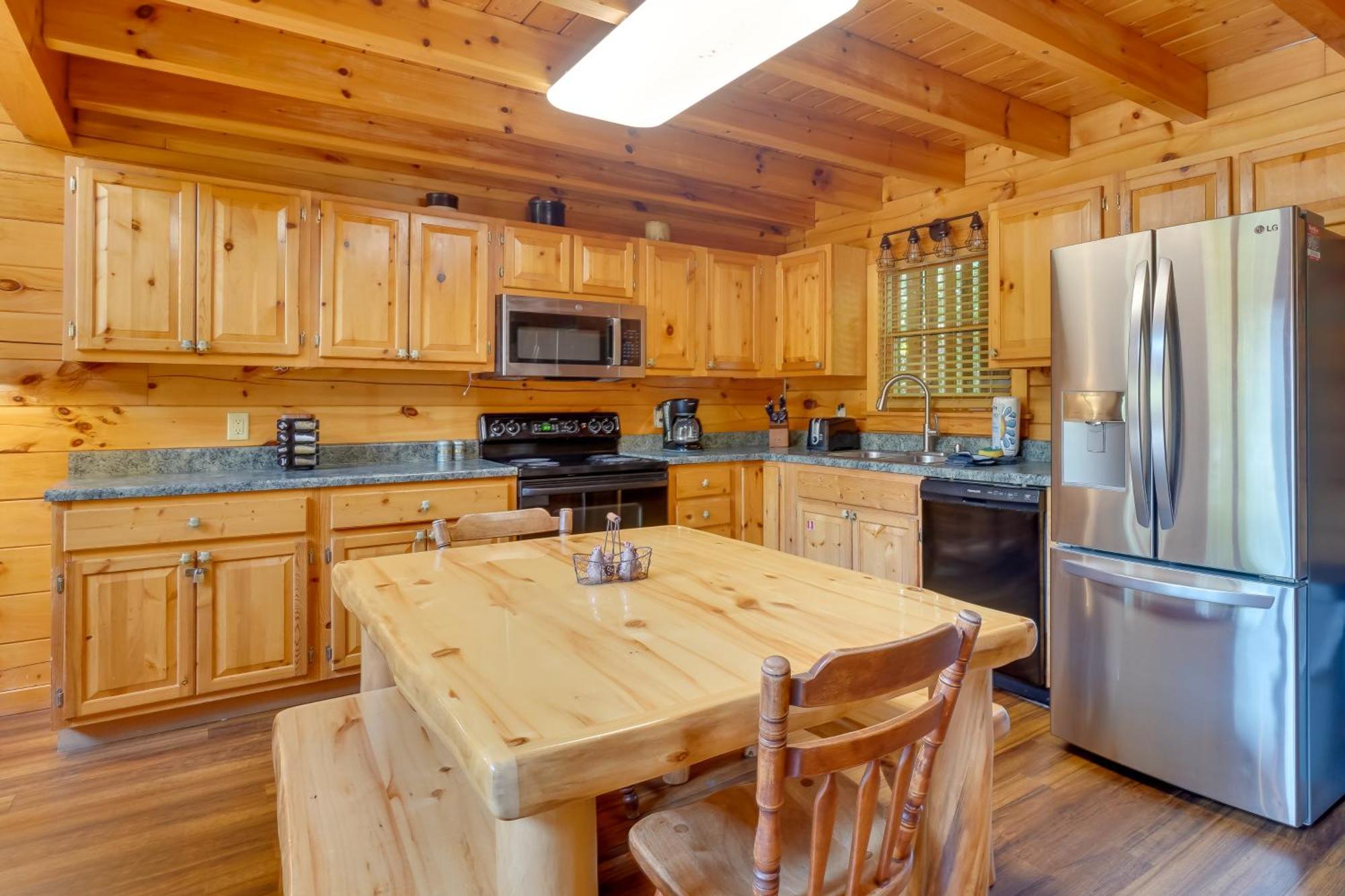 Cabin With Hot Tub 5 Mi To Dollywood *