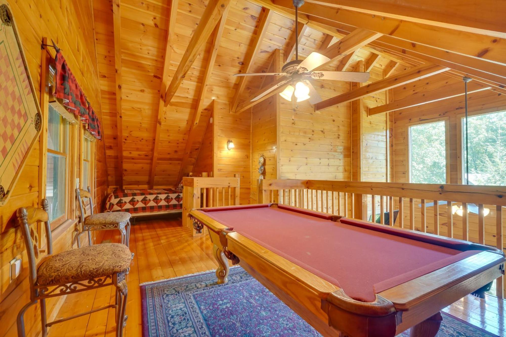 Cabin With Hot Tub 5 Mi To Dollywood