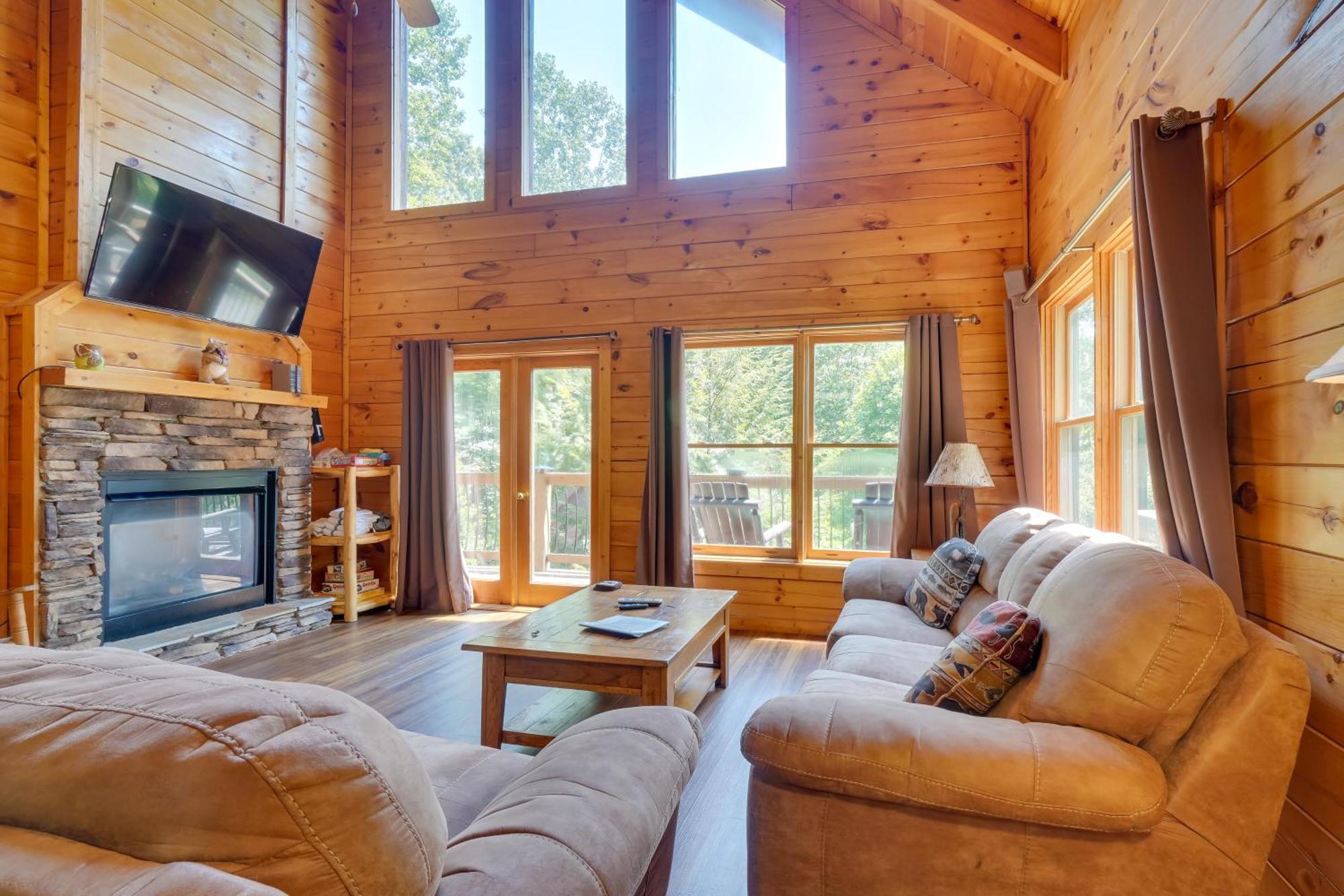 Cabin With Hot Tub 5 Mi To Dollywood *