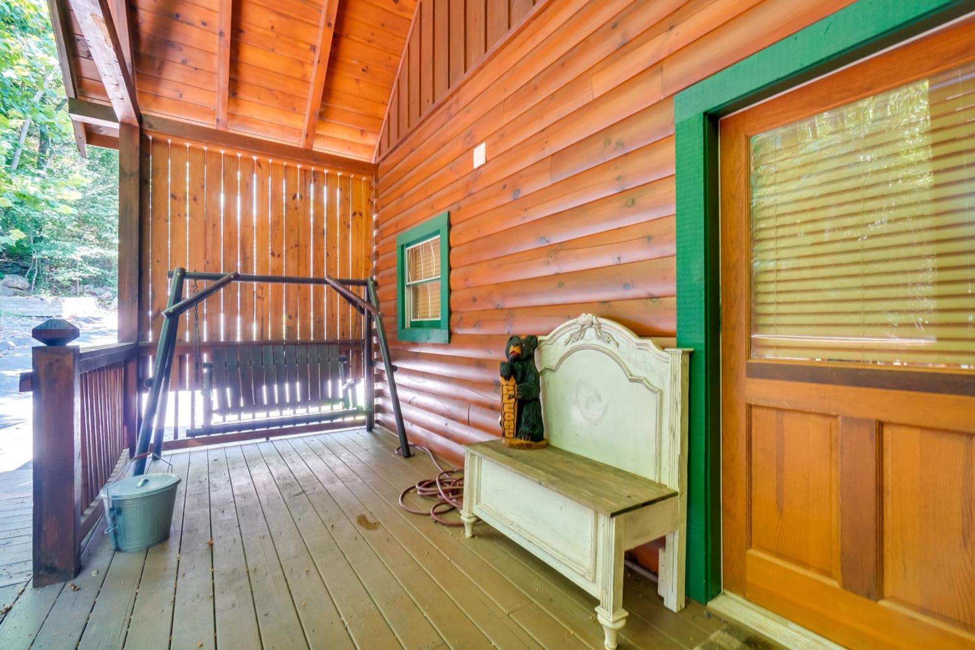 Holiday home Cabin With Hot Tub 5 Mi To Dollywood