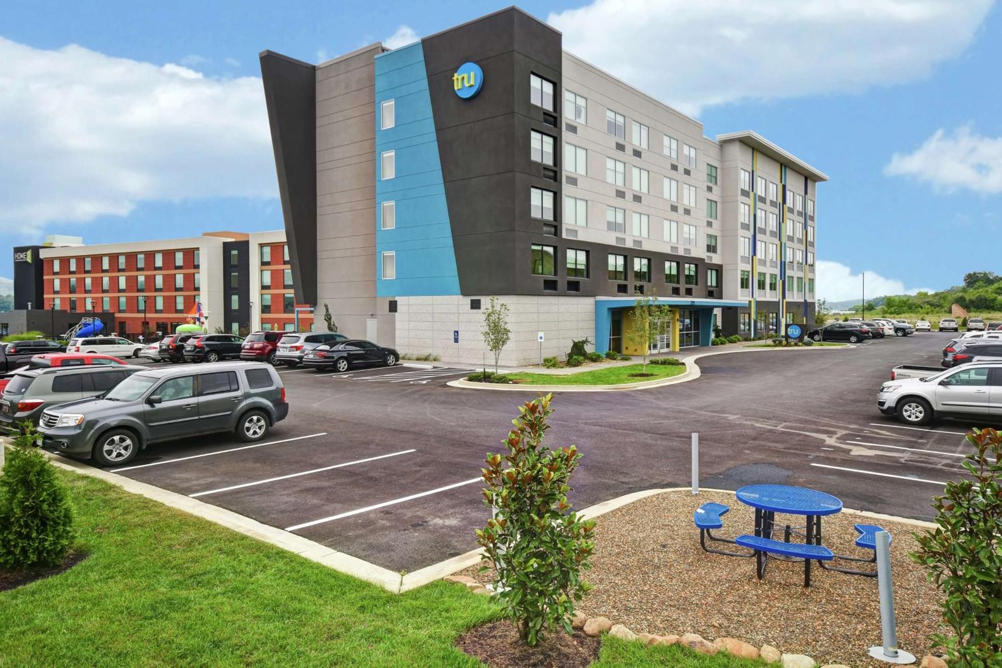 Hotel Tru By Hilton