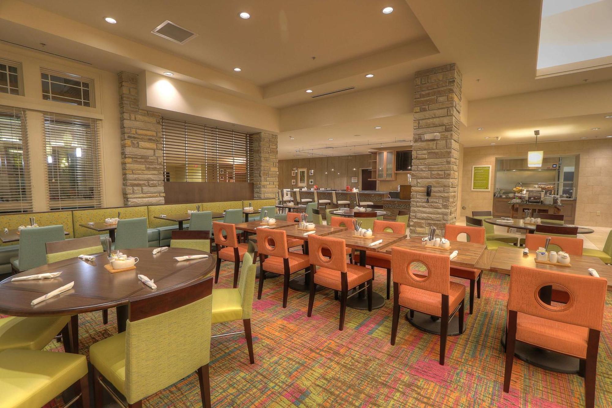 Hilton Garden Hotel 3*