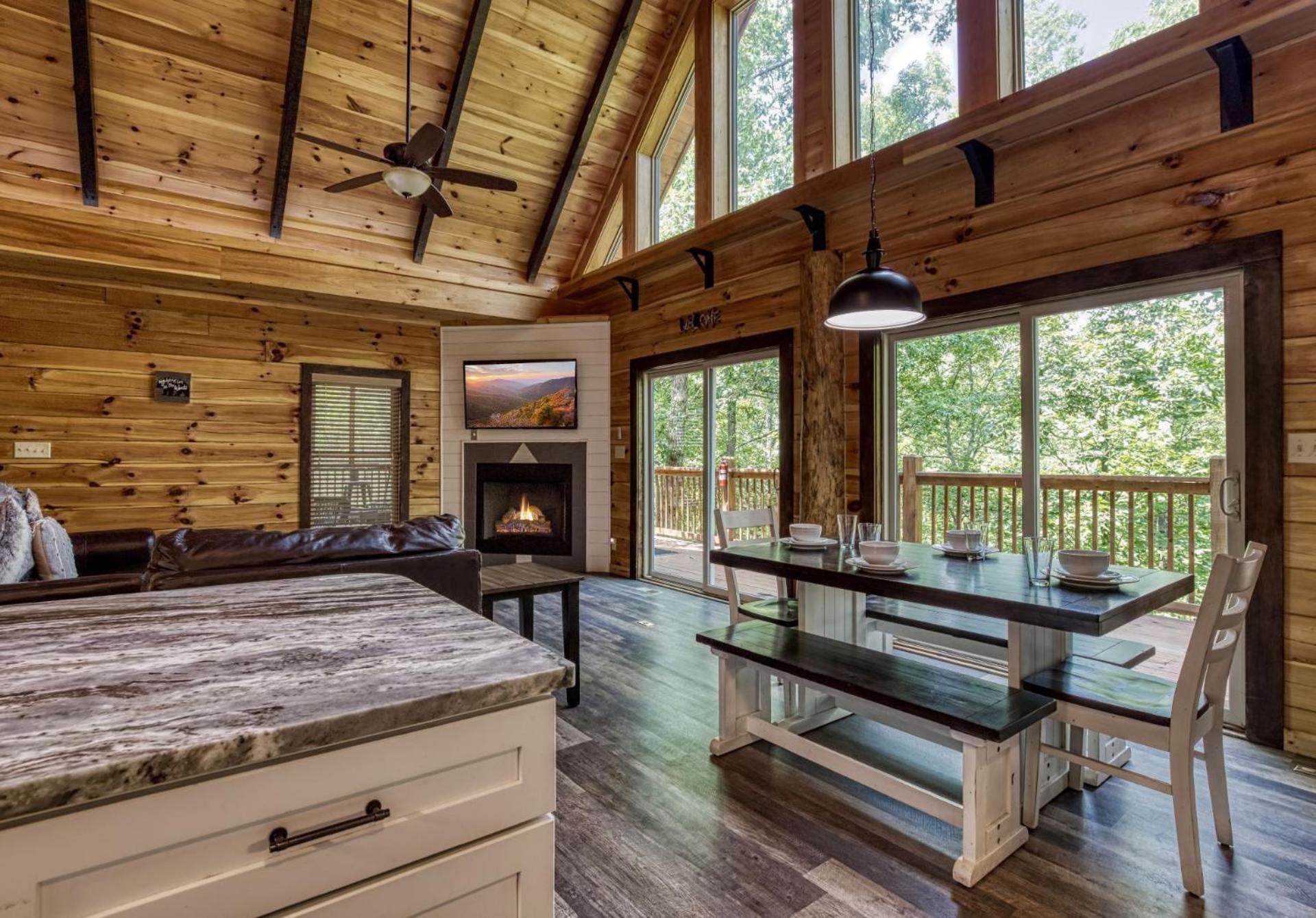 Ern824 - Days - Great Location! Close To Town! Pigeon Forge