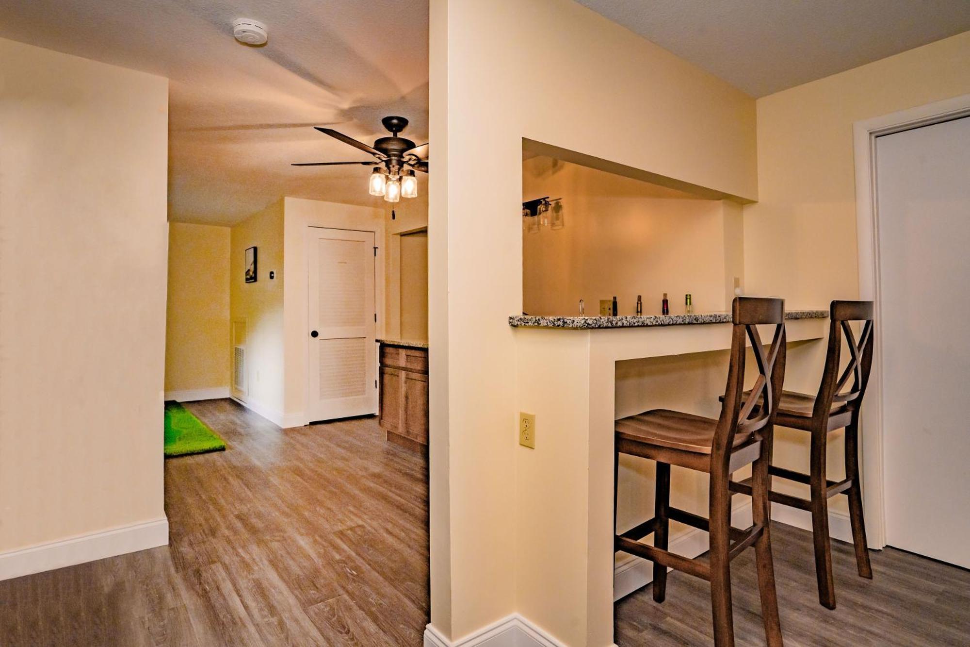 Chalet Escape, Hot Tub, Game Room, Wifi, 1089 Free Tickets Each Paid Day, Dollywood And Pigeon Forge