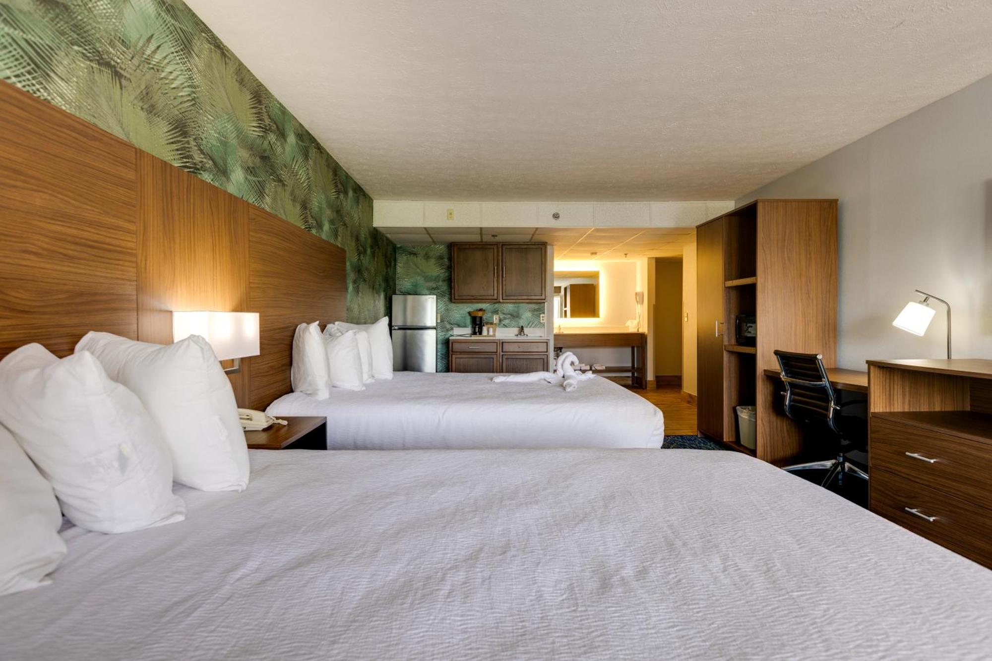 Park Grove 3*