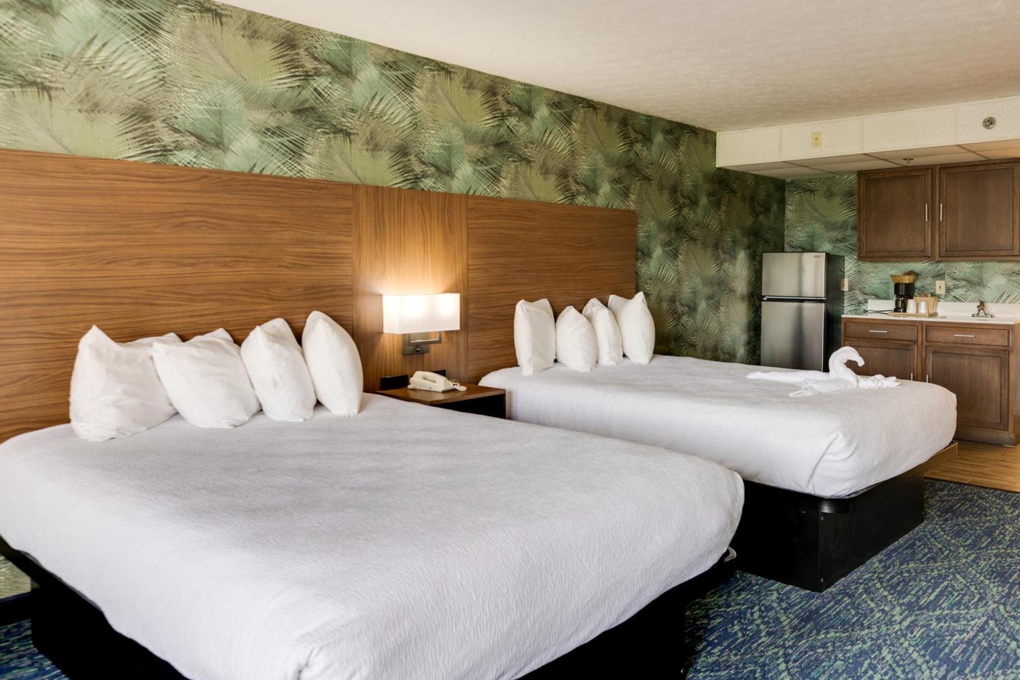 Park Grove 3*