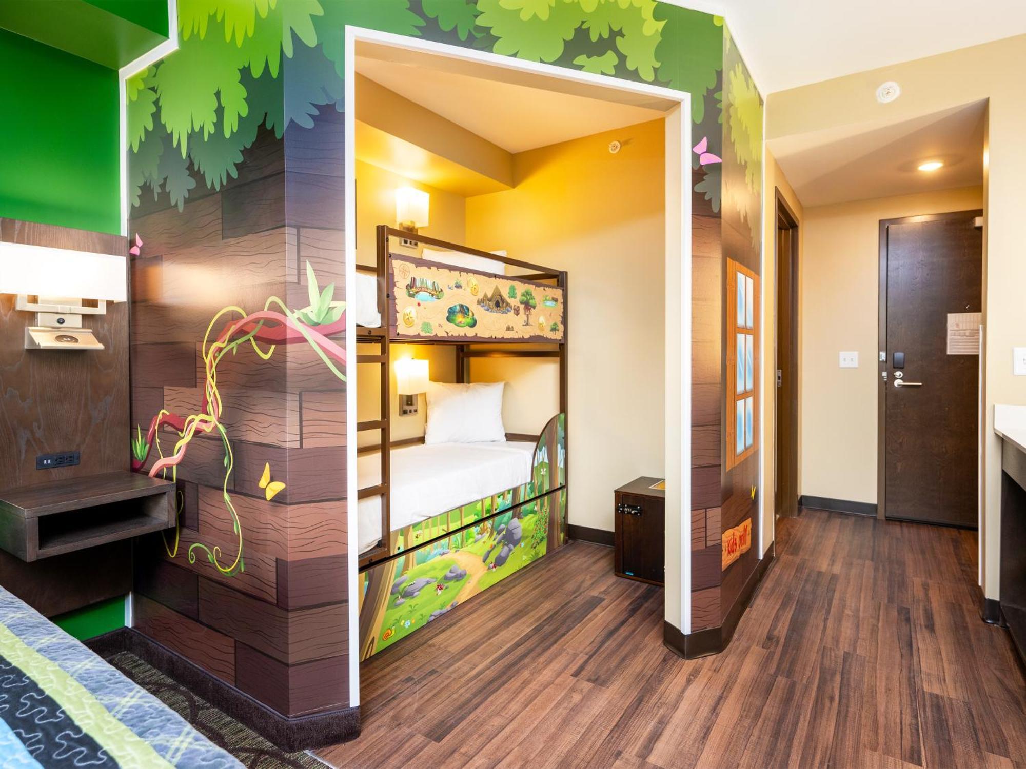 Hotel Country Cascades Waterpark 3*