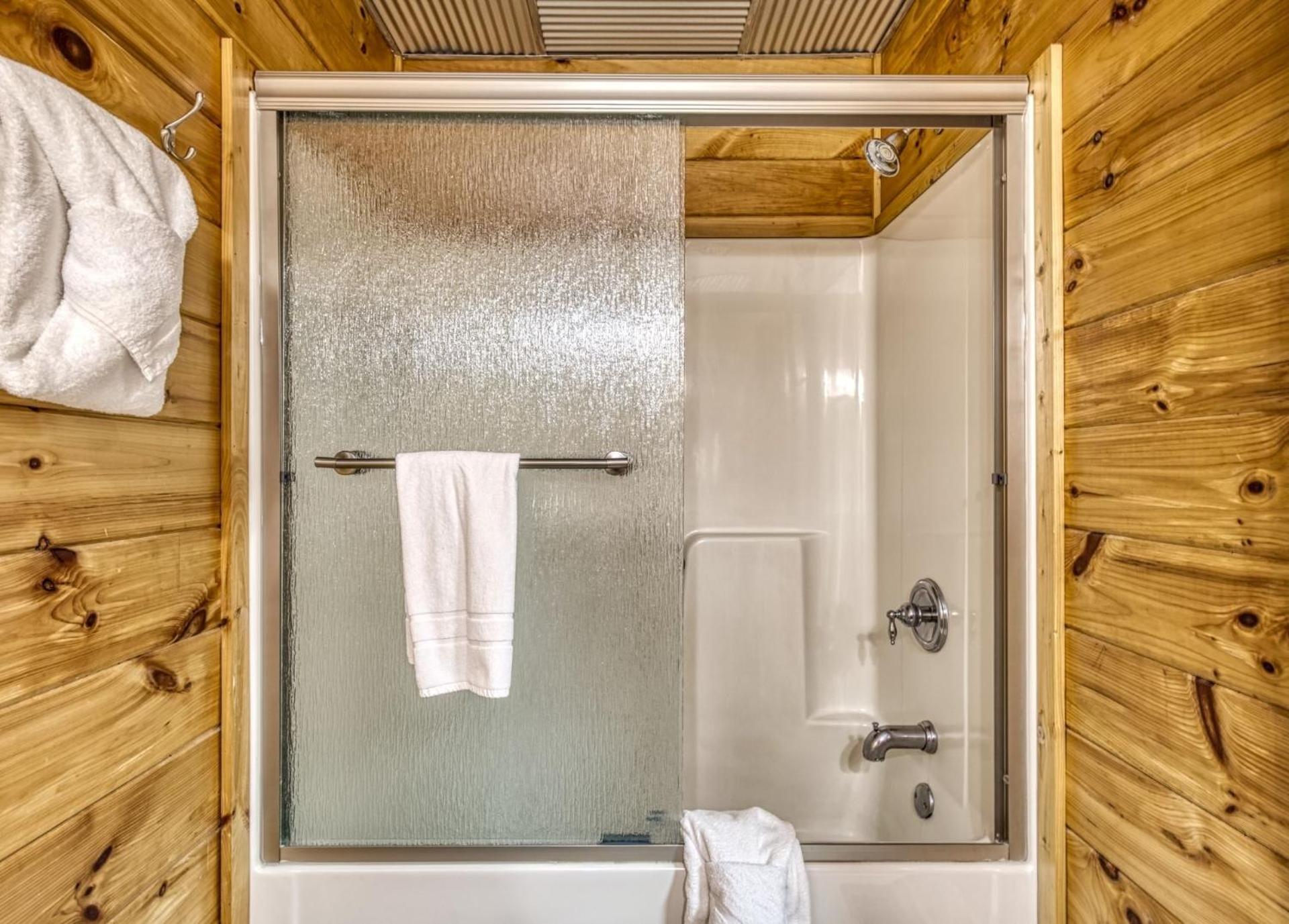 Holiday home Ern857 - A Dream True - Great Location! Close To The Action!
