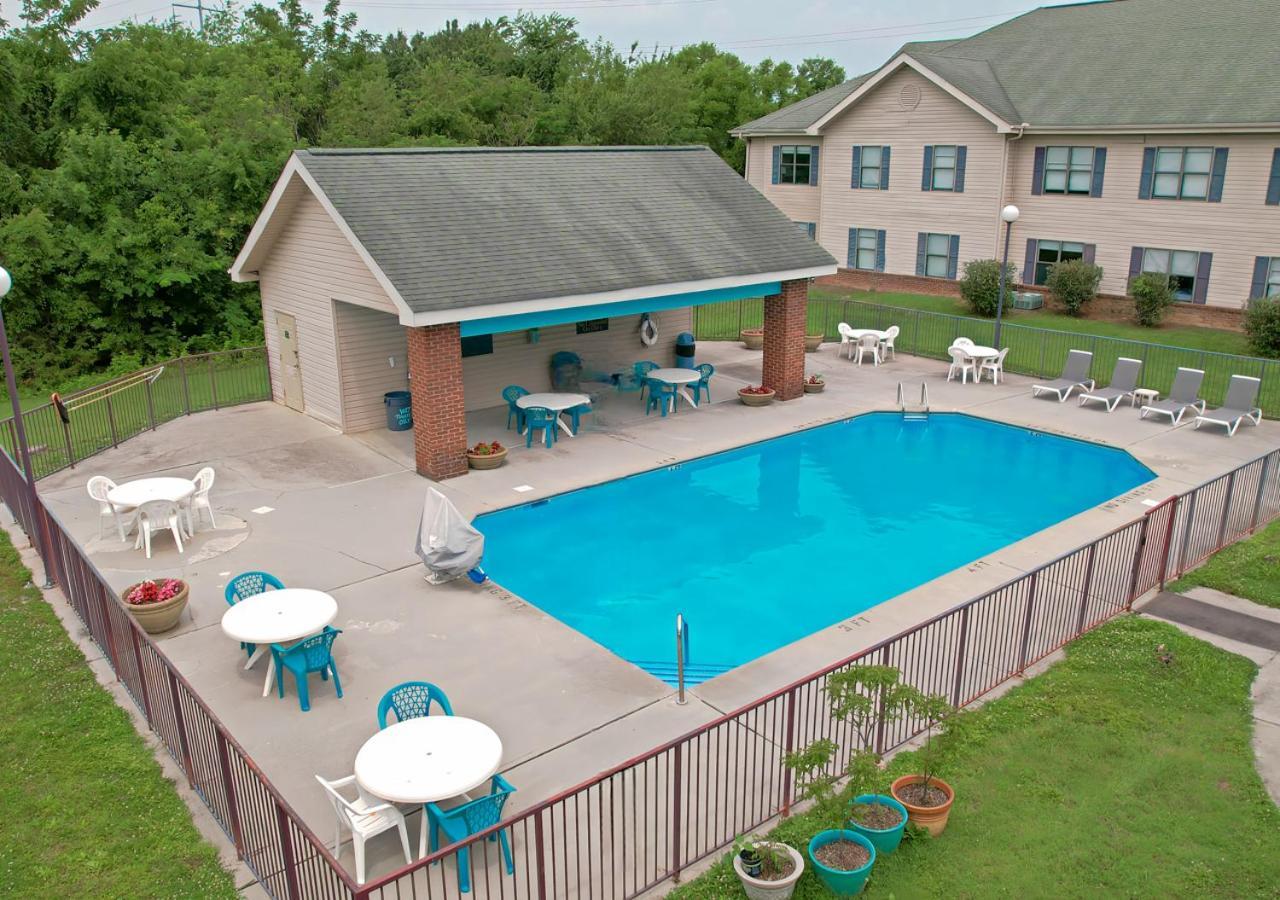 Season Hotel