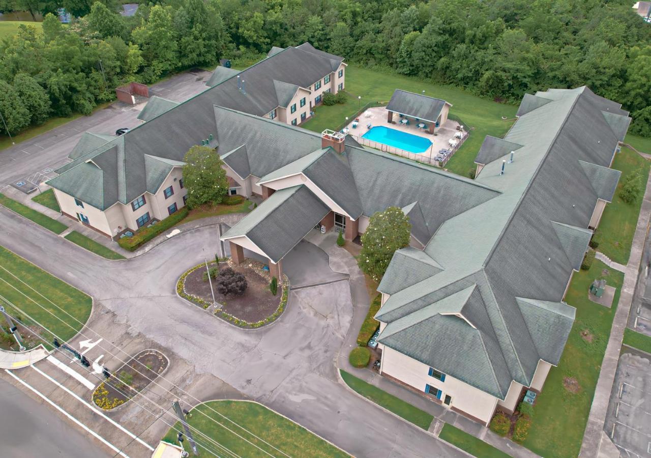 Hotel Season Pigeon Forge
