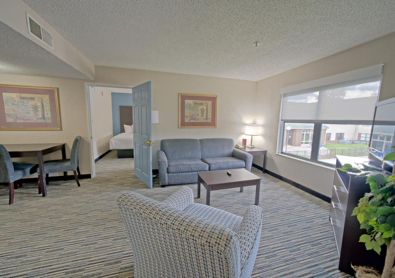 Season Hotel Pigeon Forge