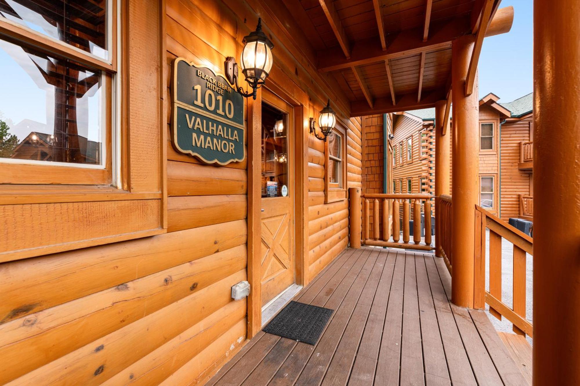 Valhalla Manor Holiday home *