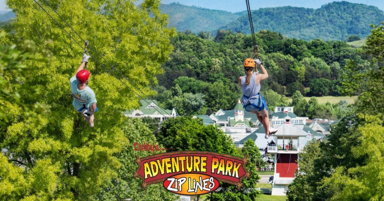 Holiday home A Bear's Alpine Splash Pigeon Forge
