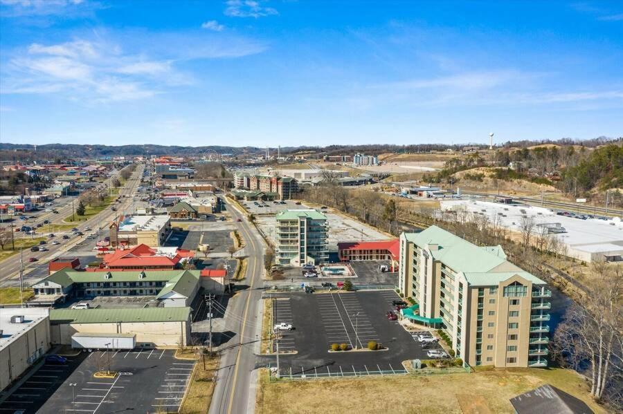 River Place #407 2bd Holiday home *
