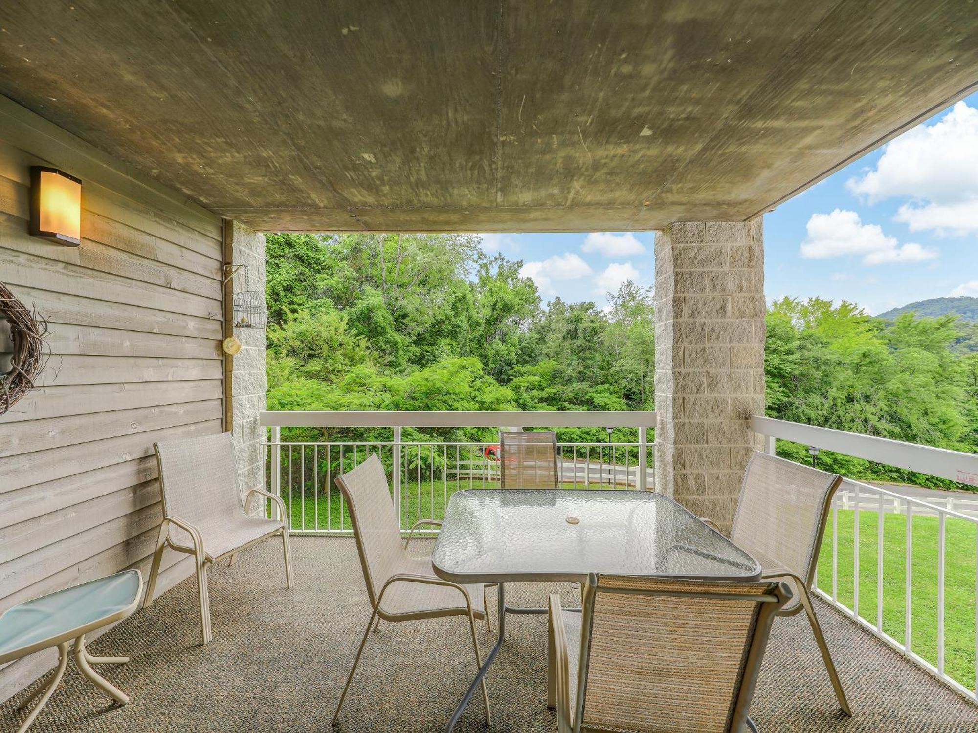 Family Fun Whispering Pines 324 Apartment