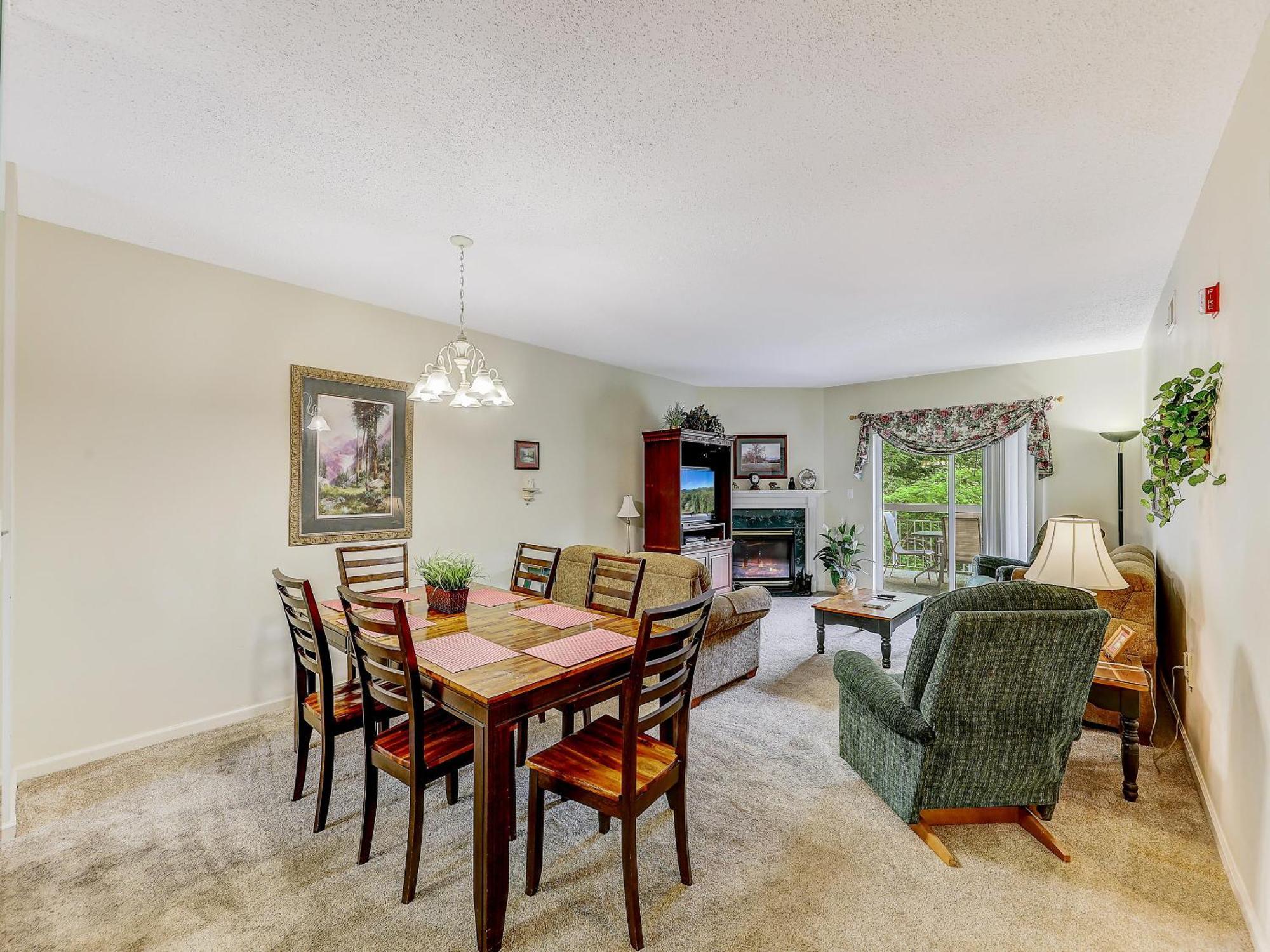 Apartment Family Fun Whispering Pines 324 *