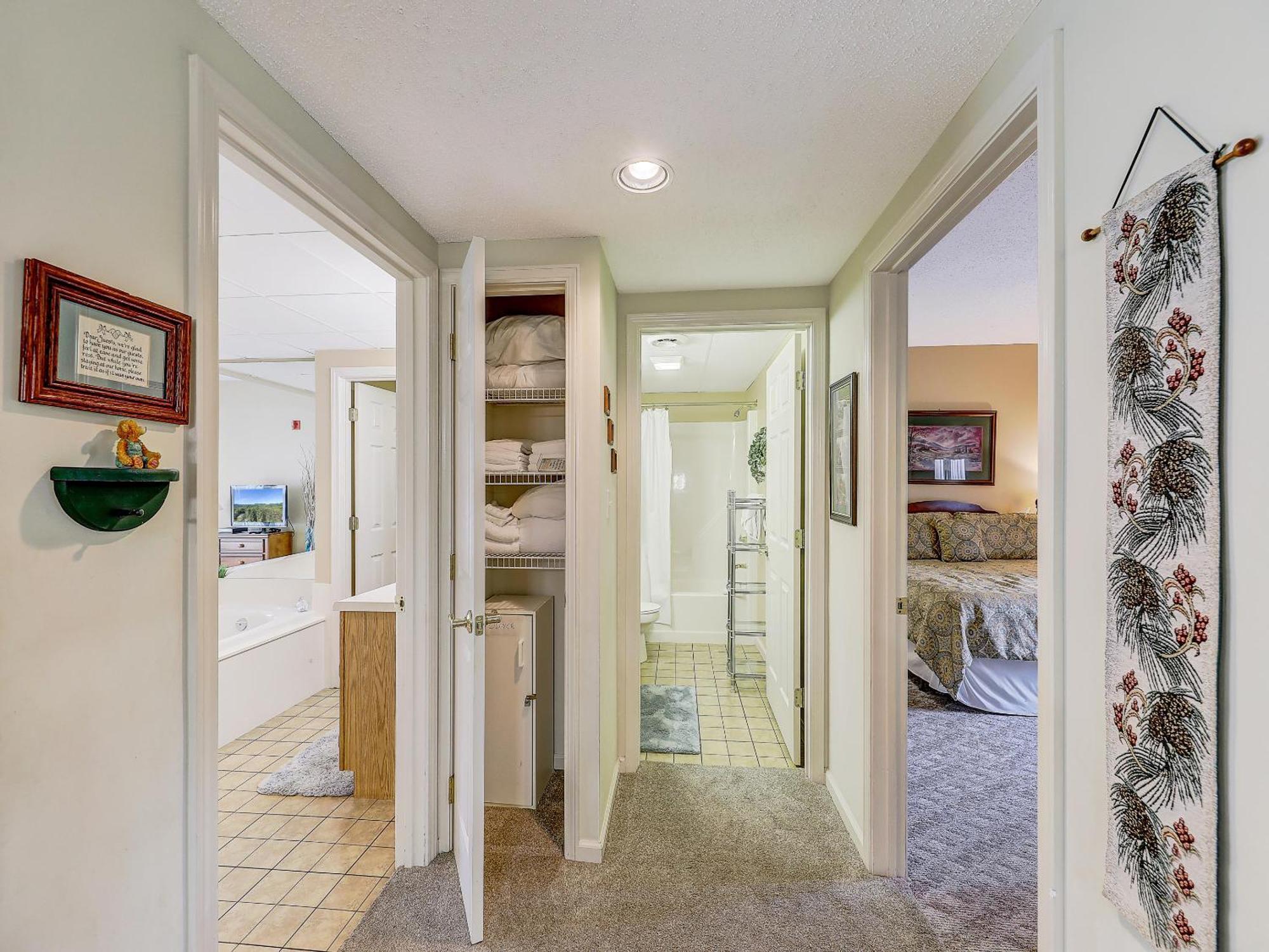 Apartment Family Fun Whispering Pines 324 *