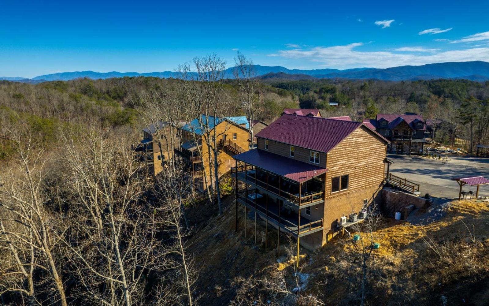 Holiday home Splashin Mountain Retreat