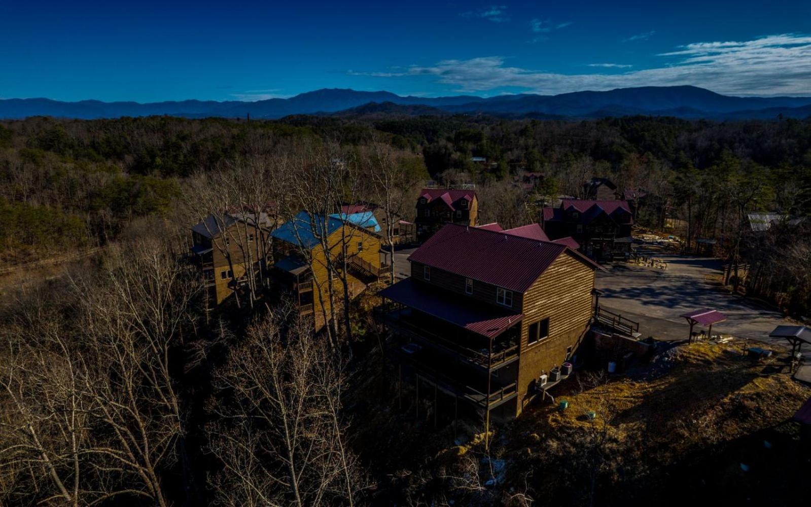 Holiday home Splashin Mountain Retreat *
