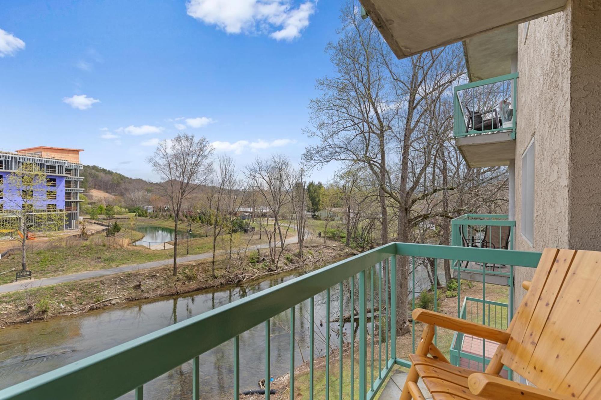 River View W Pool. Close To Many Attractions Pigeon Forge