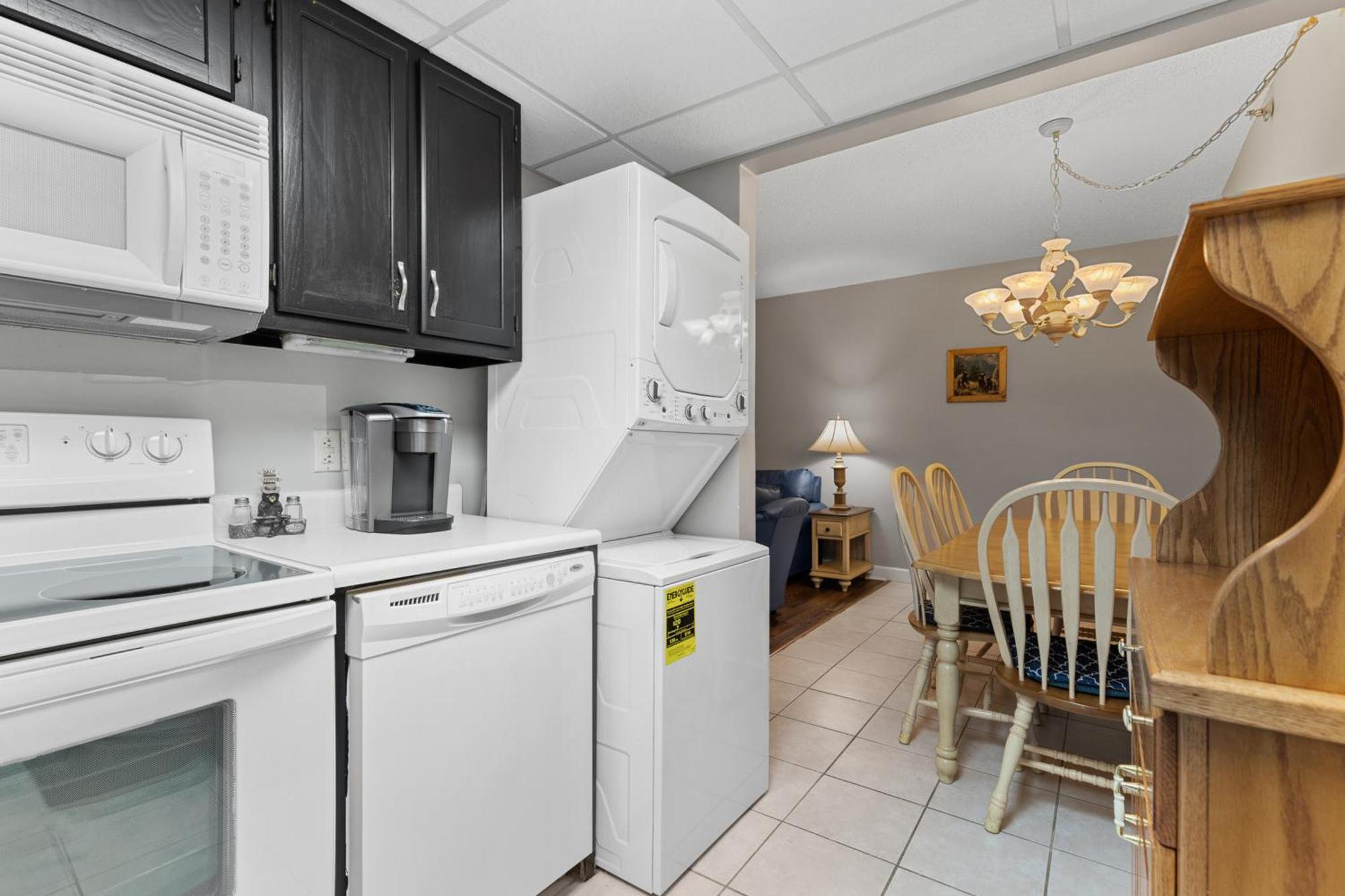Apartment River View W Pool. Close To Many Attractions *